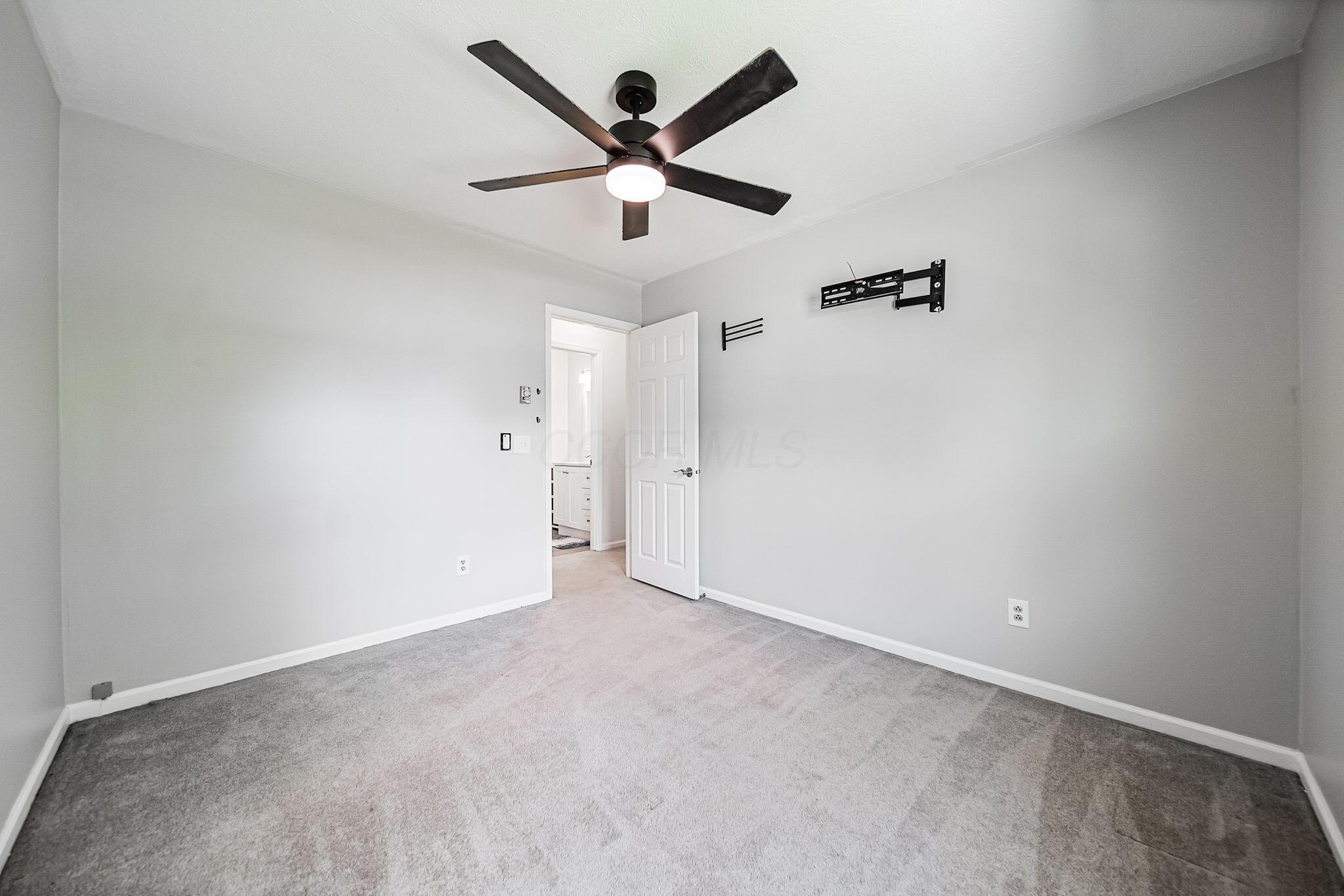 201 Fenway Boulevard Property Photo 13