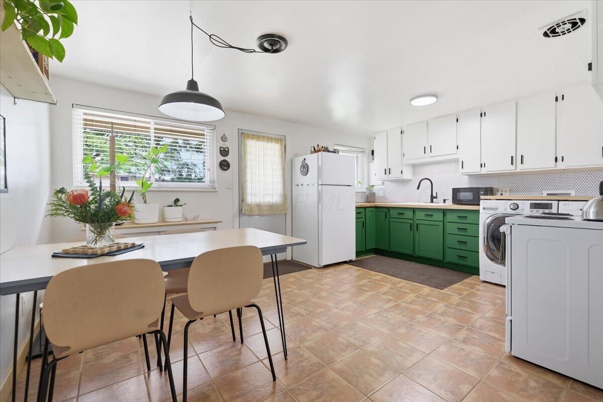 6830 Retton Road Property Photo 6