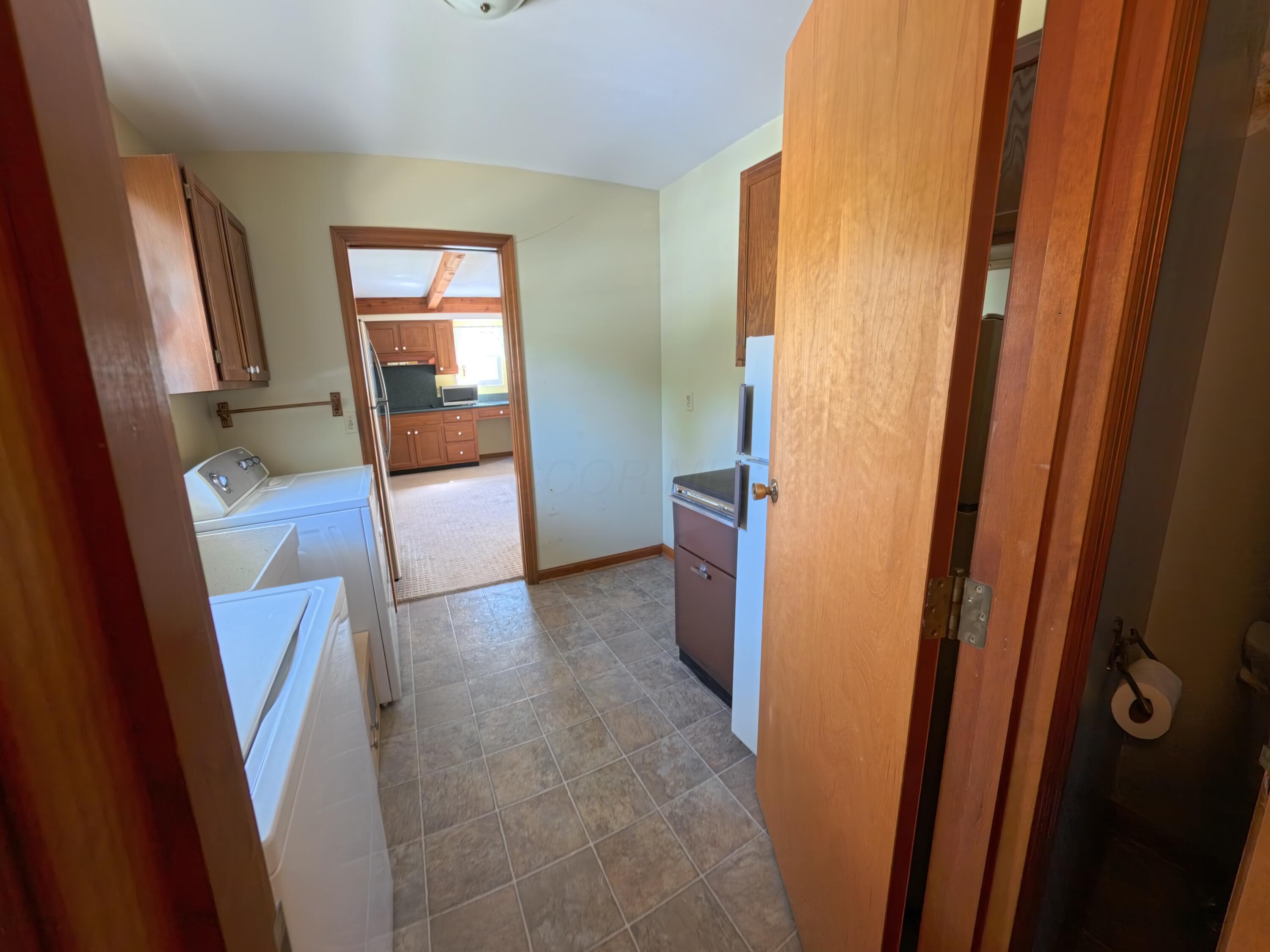 7825 Fairlawn Drive Property Photo 6