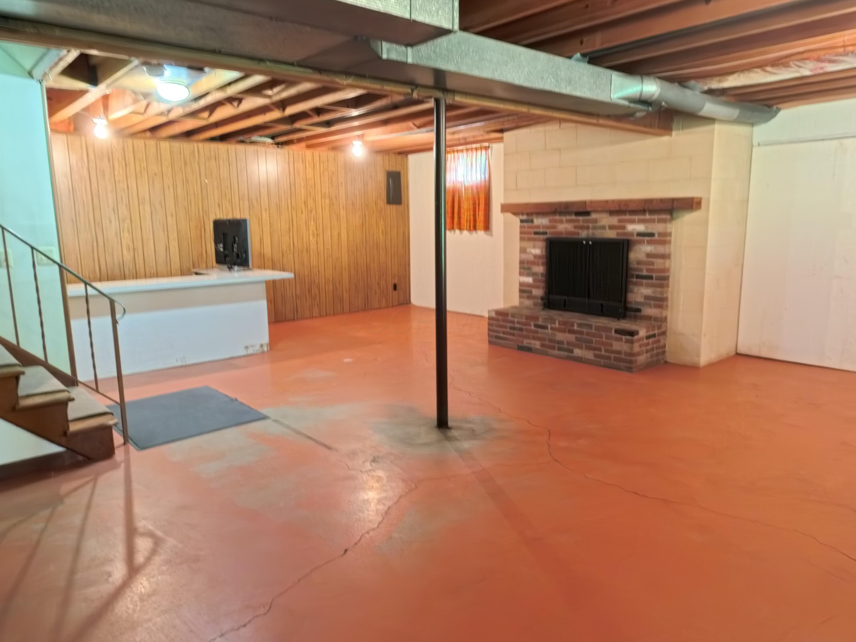 7825 Fairlawn Drive Property Photo 11