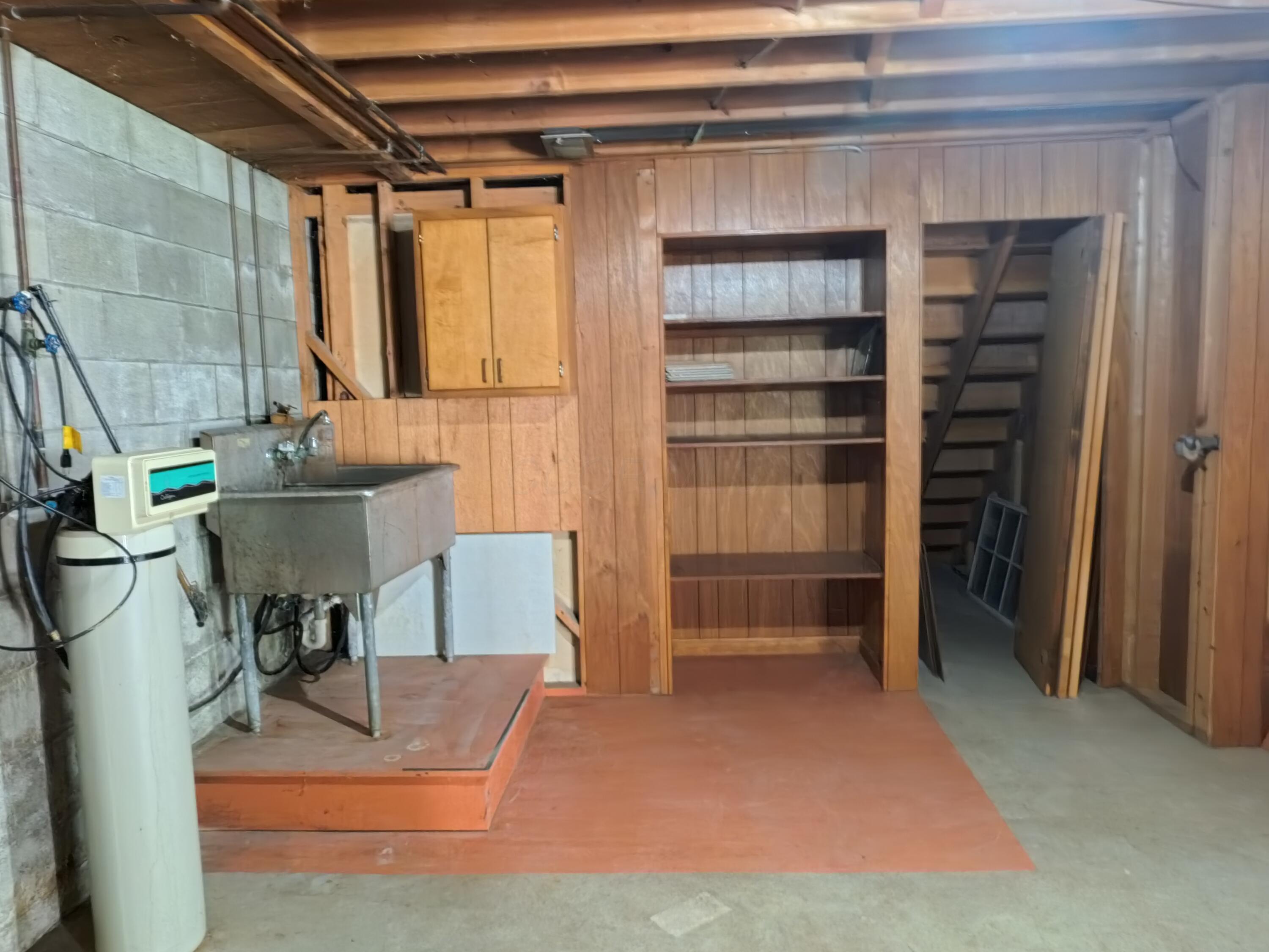 7825 Fairlawn Drive Property Photo 13