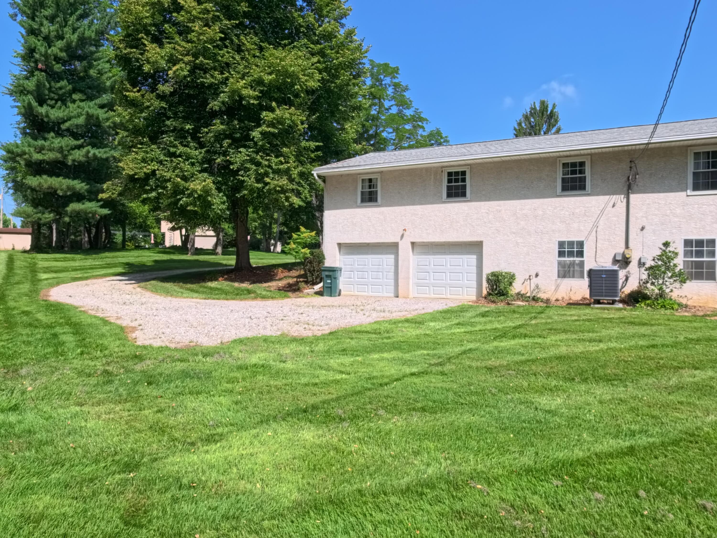 7825 Fairlawn Drive Property Photo 19