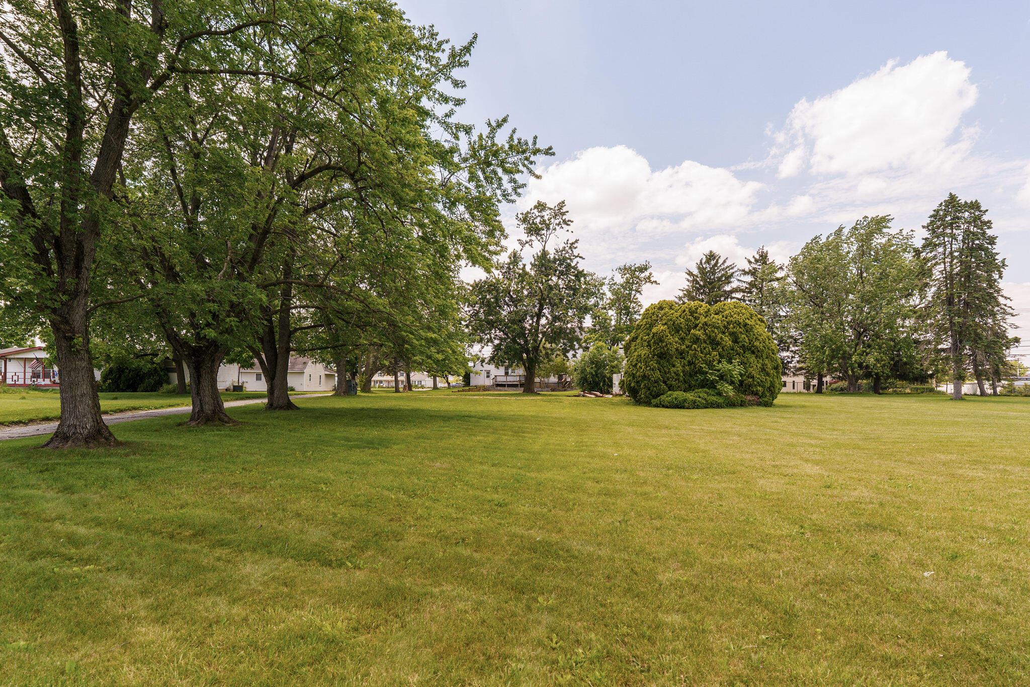 226024411 Property Photo 1
