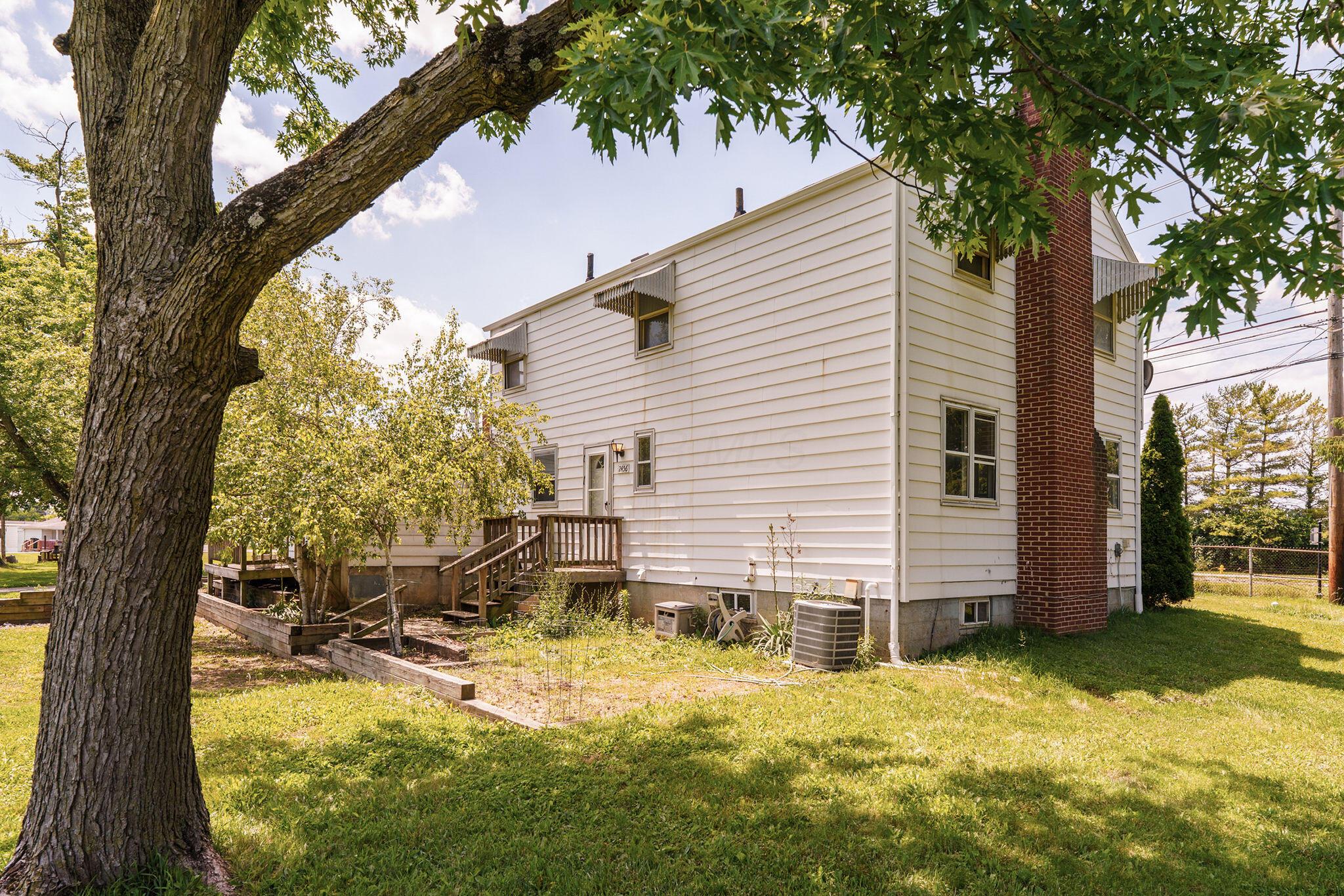 226024411 Property Photo 3