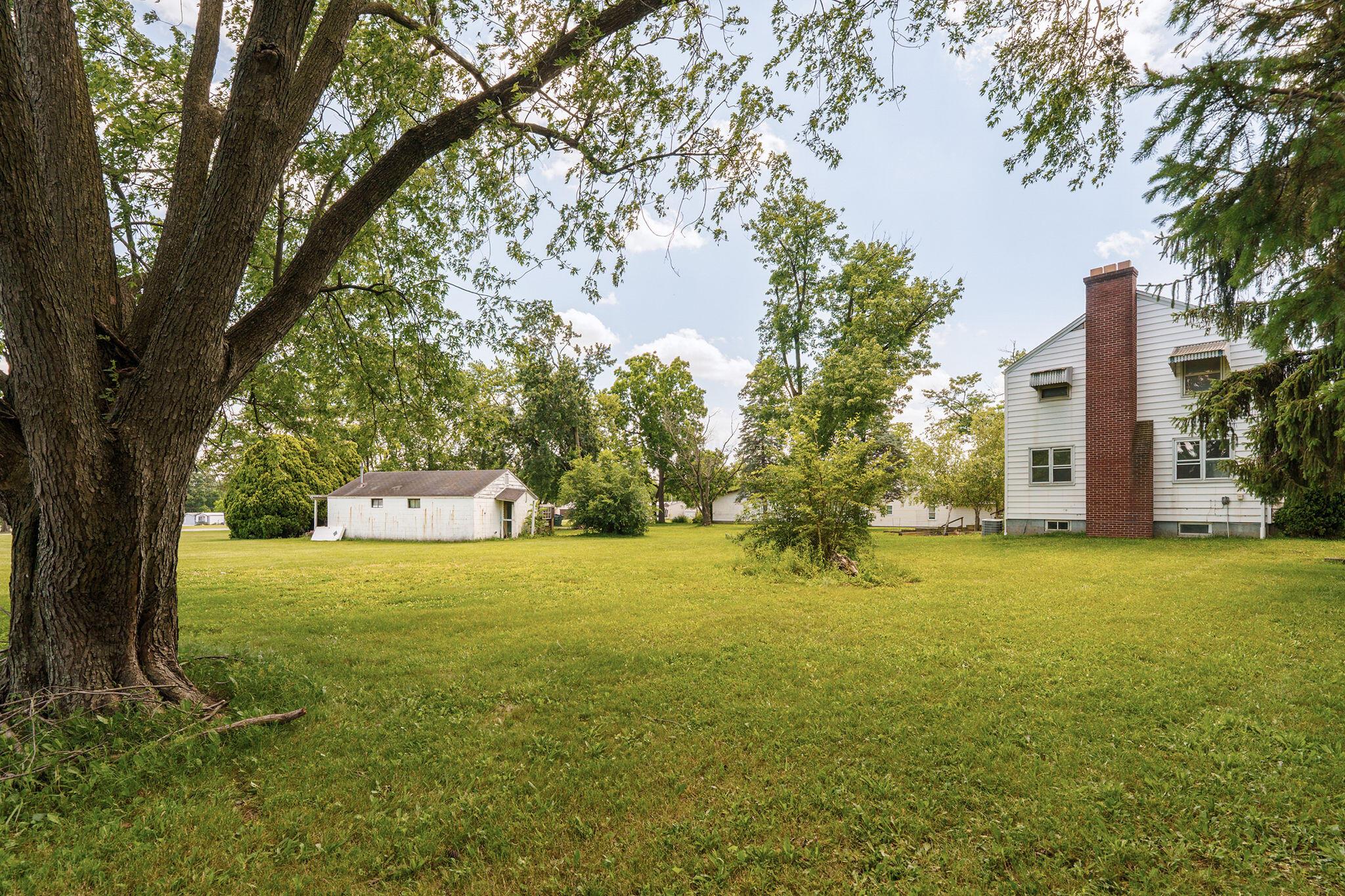 226024411 Property Photo 4