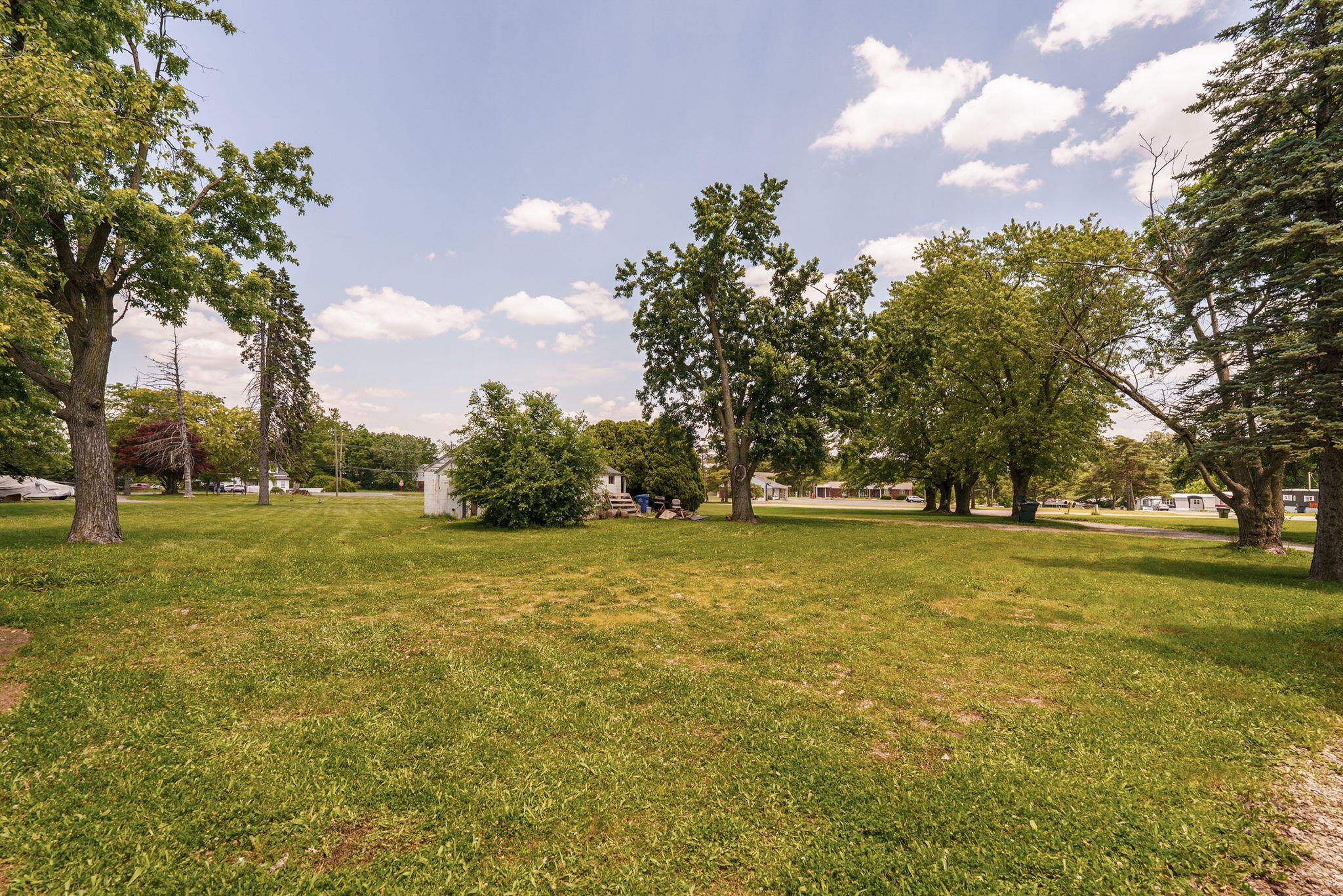 226024411 Property Photo 5