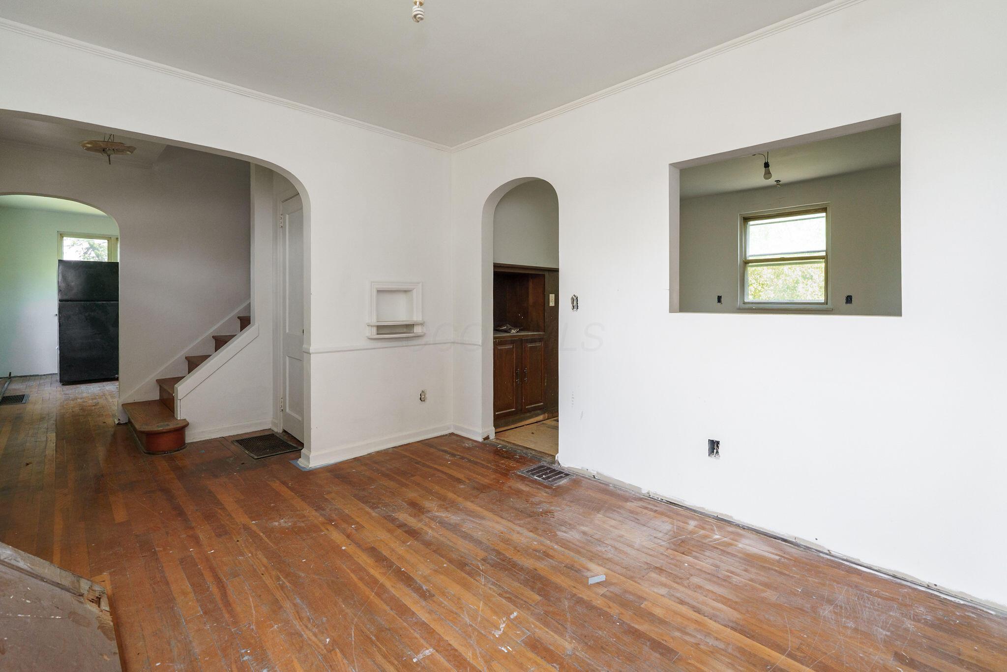 226024411 Property Photo 13