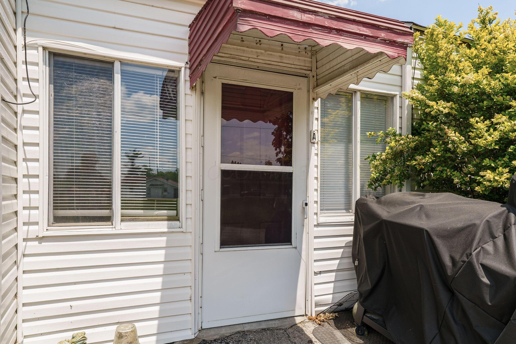 226024411 Property Photo 29