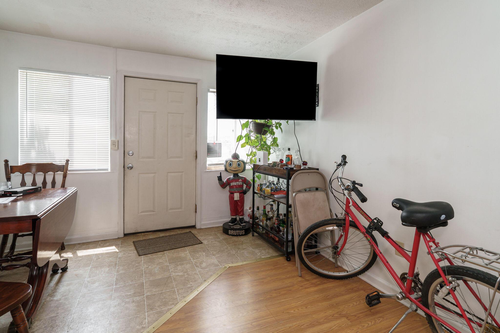 226024411 Property Photo 30