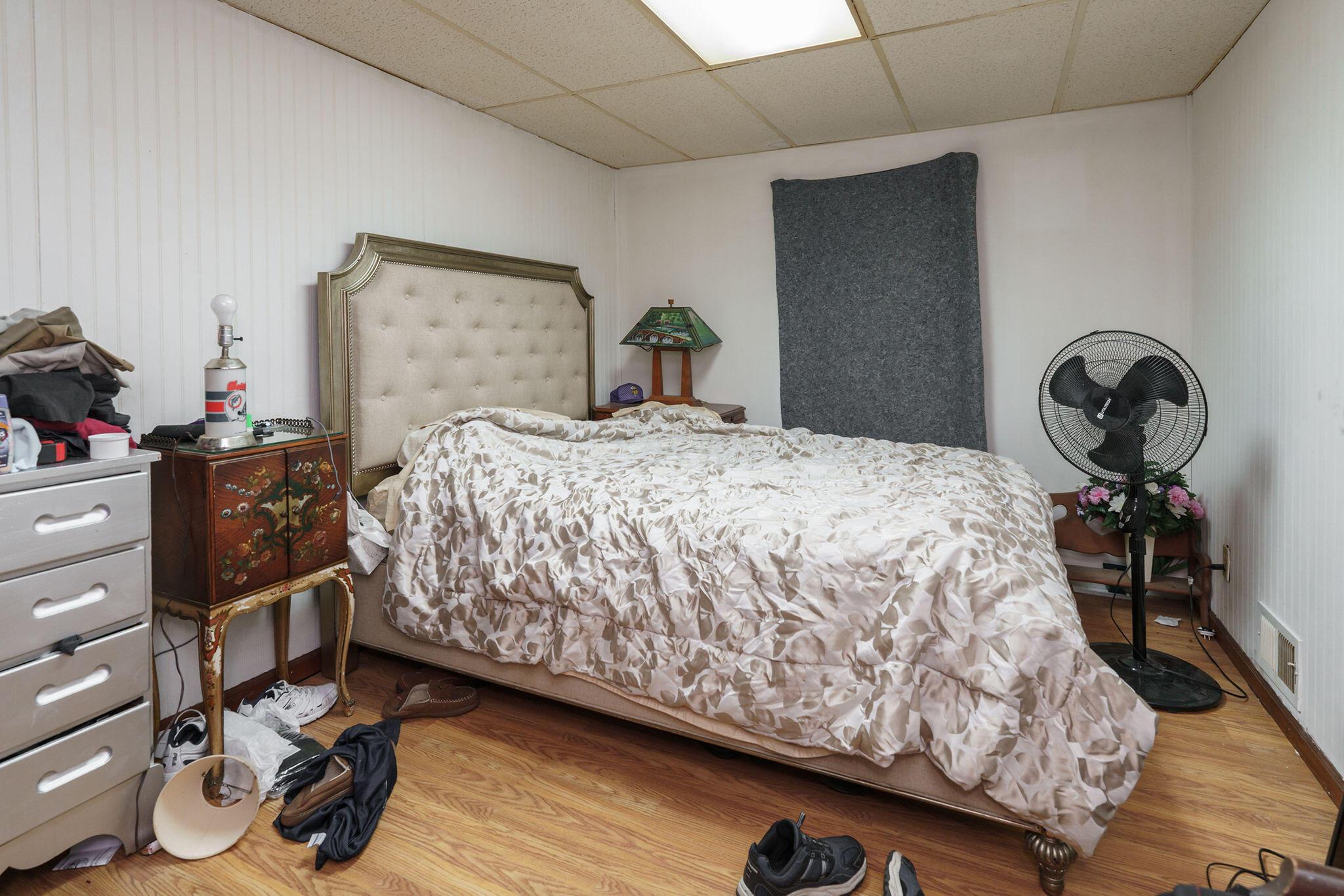 226024411 Property Photo 34