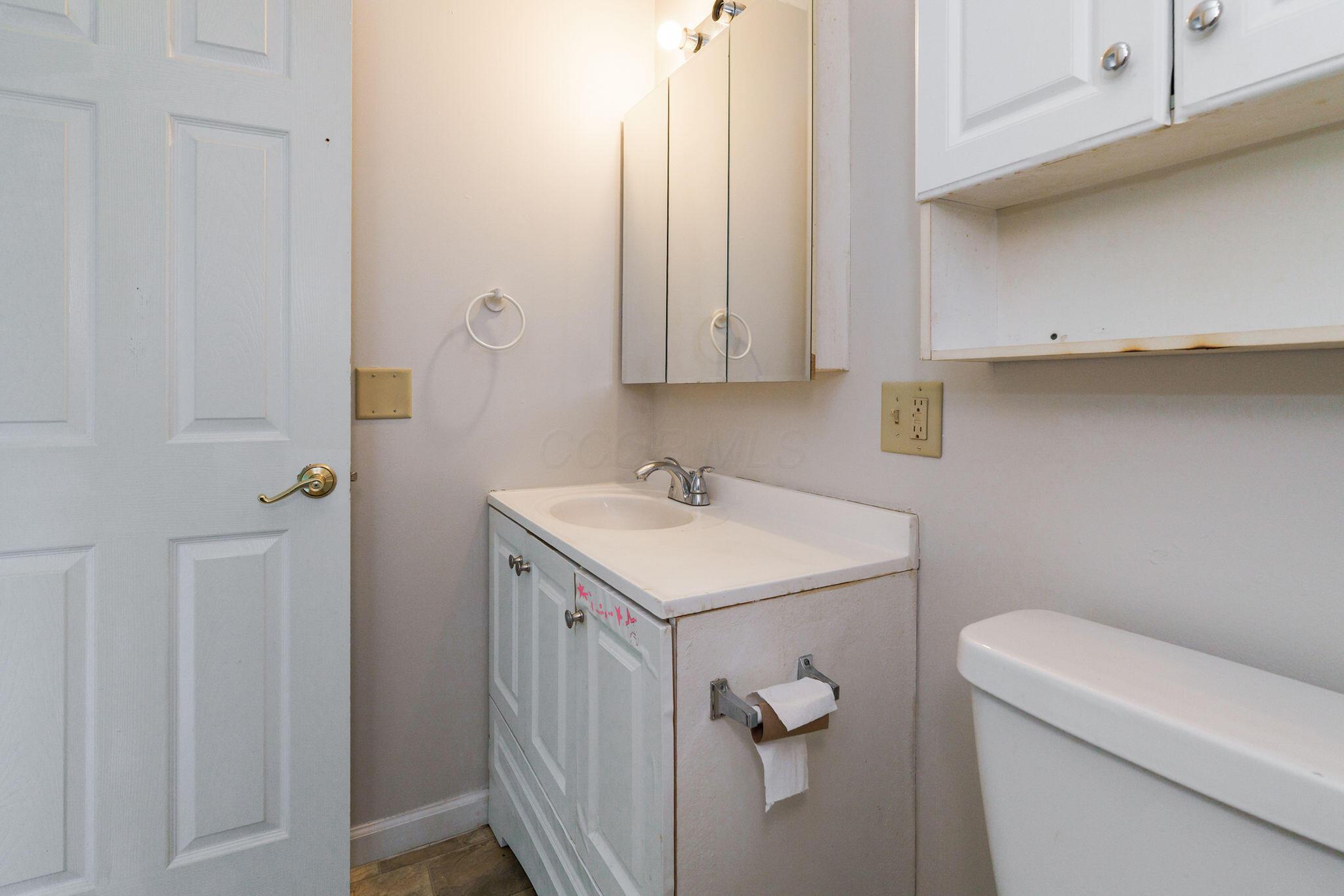 226024411 Property Photo 50