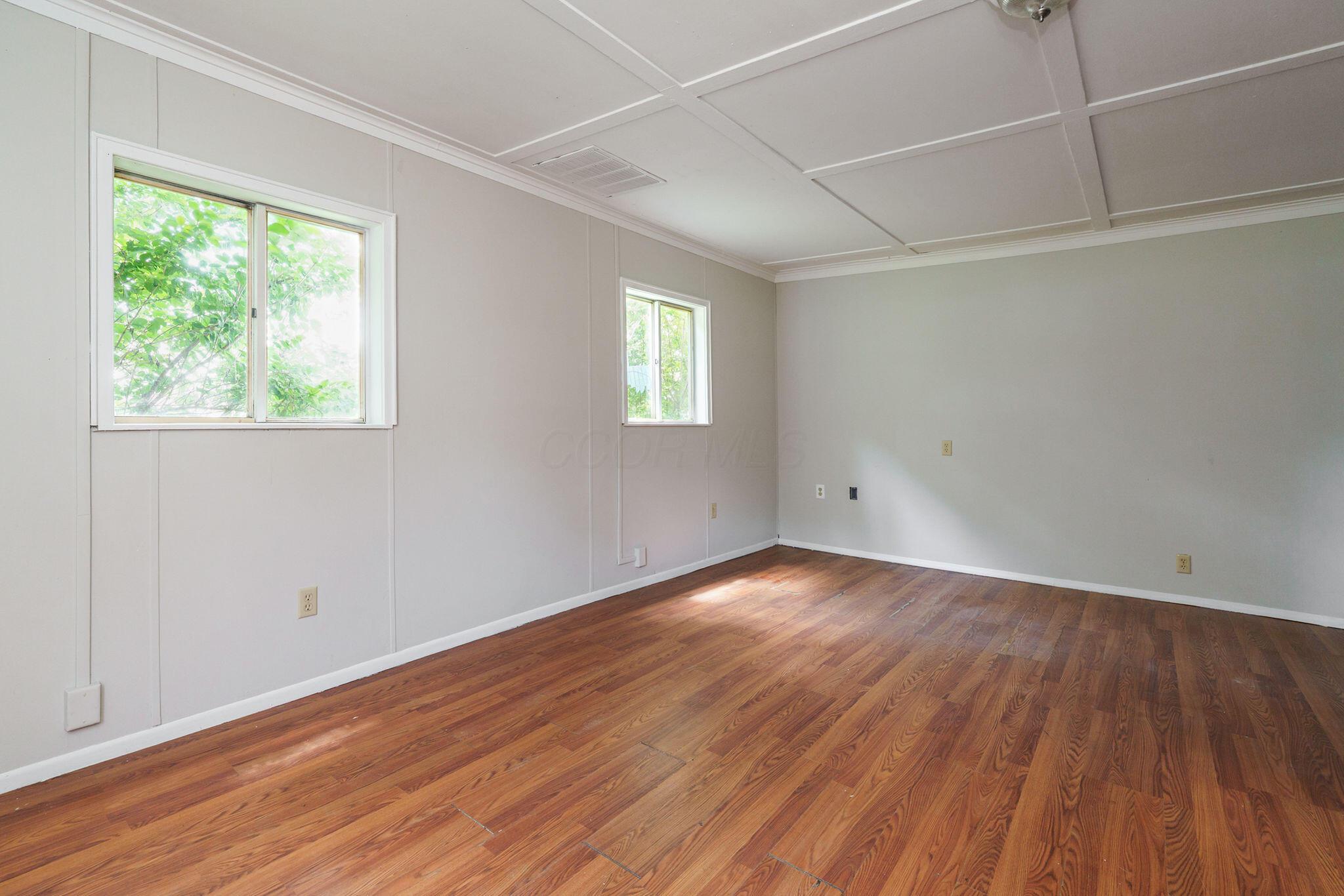 226024411 Property Photo 55