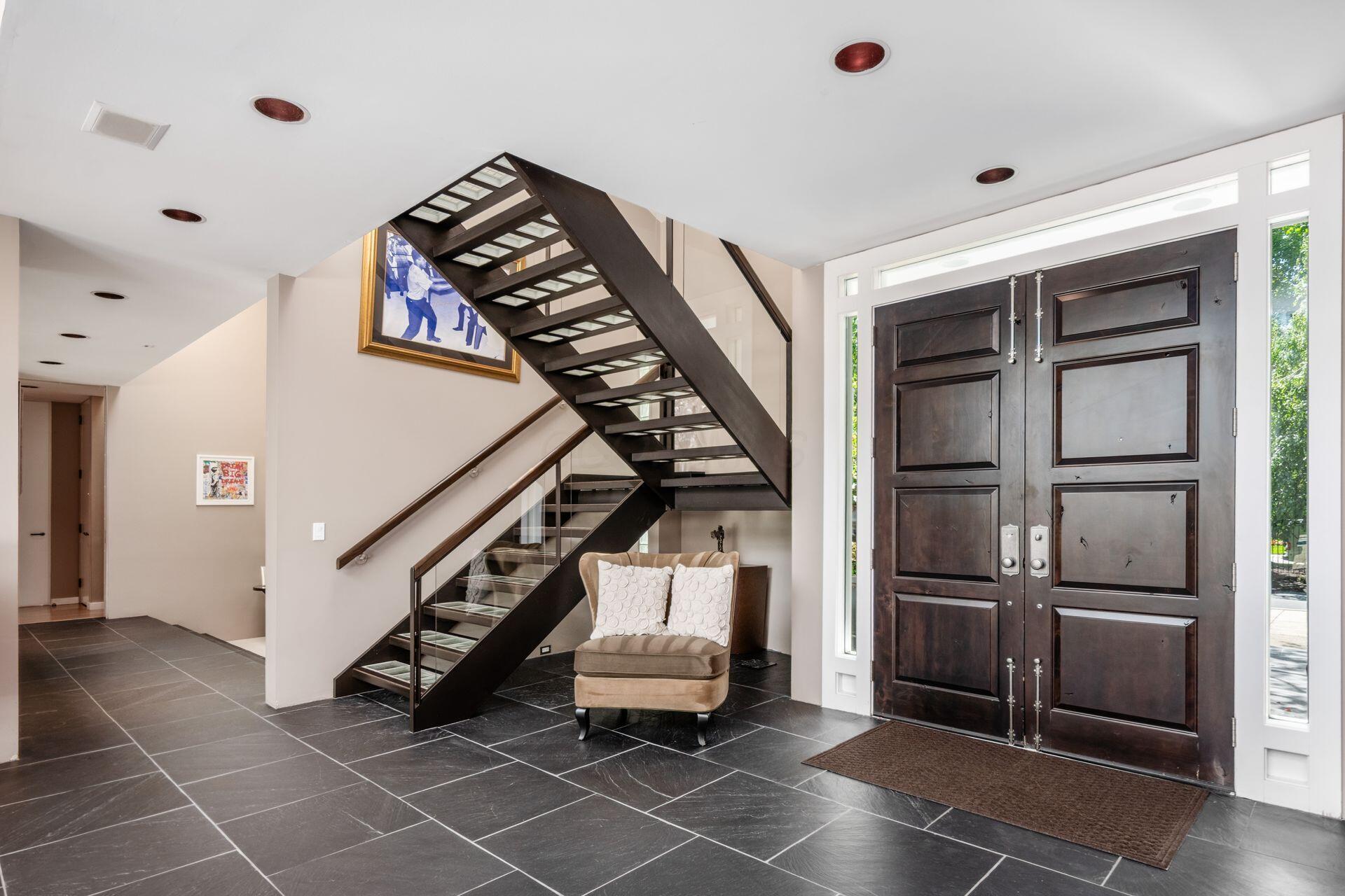 422 N Parkview Avenue Property Photo 14