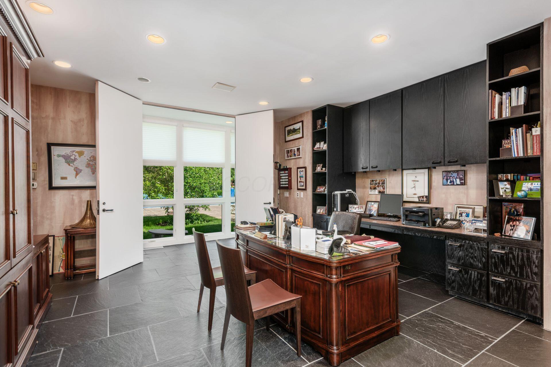 422 N Parkview Avenue Property Photo 41
