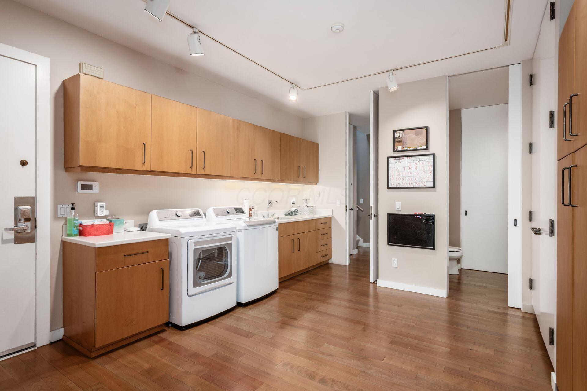 422 N Parkview Avenue Property Photo 47