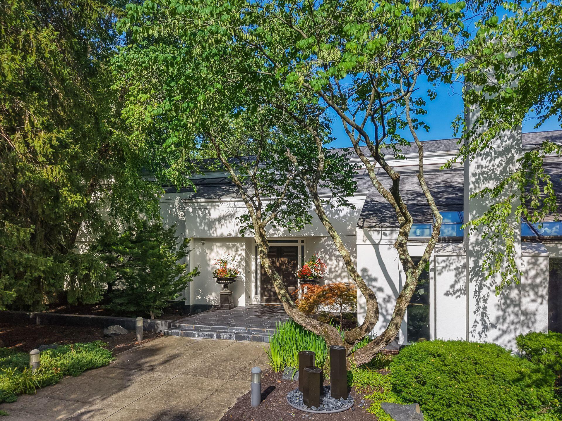 422 N Parkview Avenue Property Photo 86