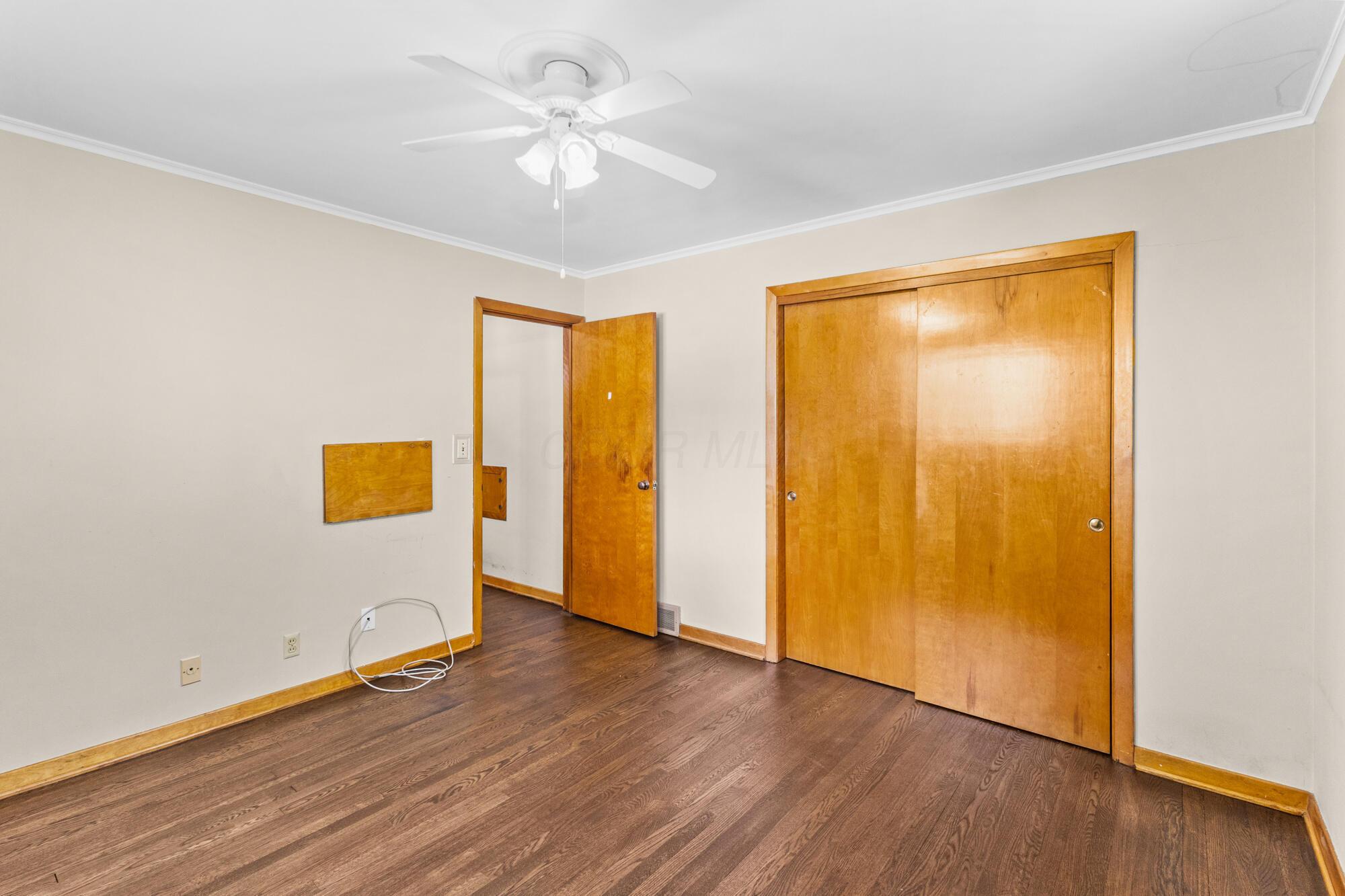1470 Cottingham Court E Property Photo 11
