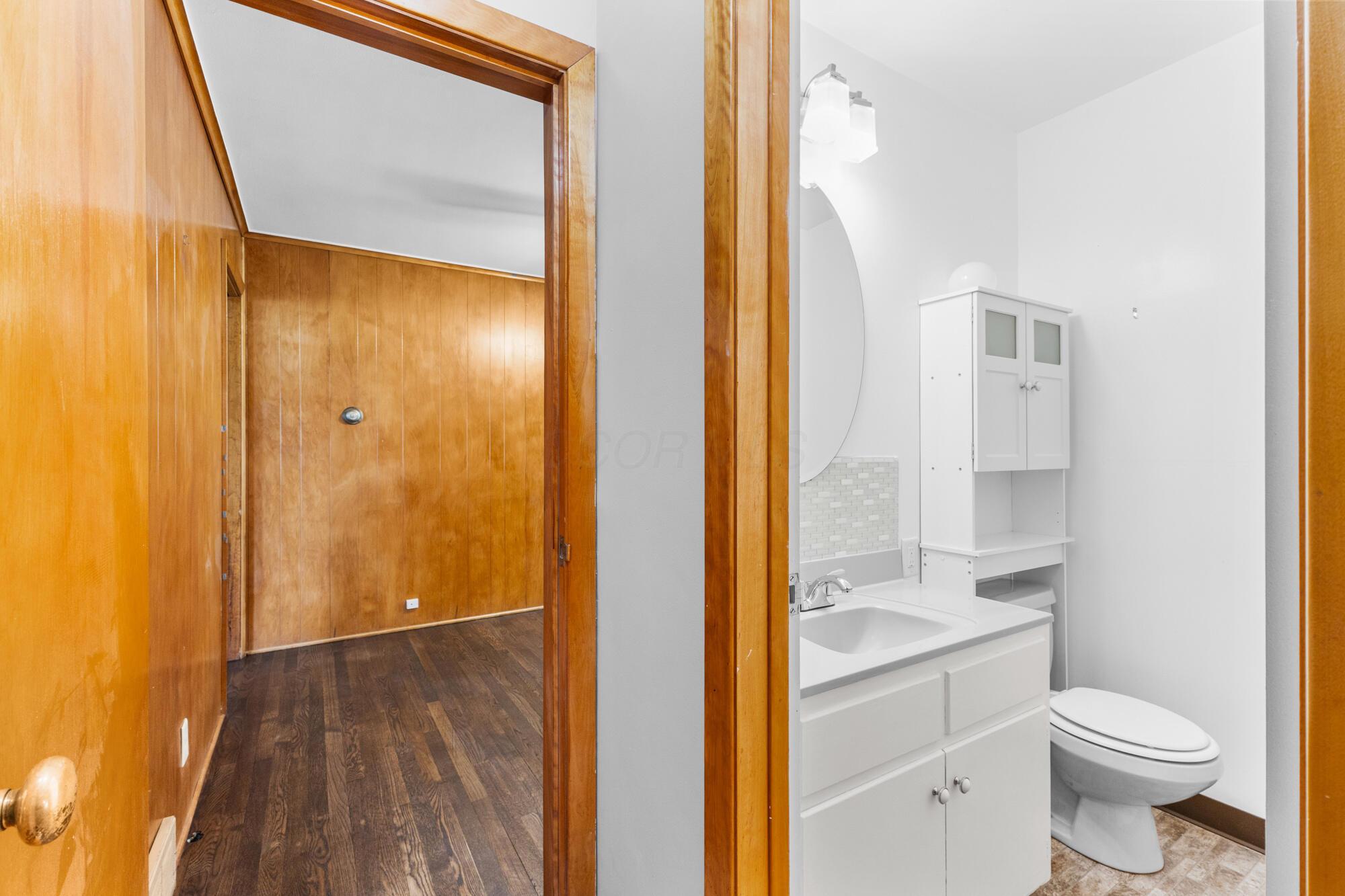 1470 Cottingham Court E Property Photo 17