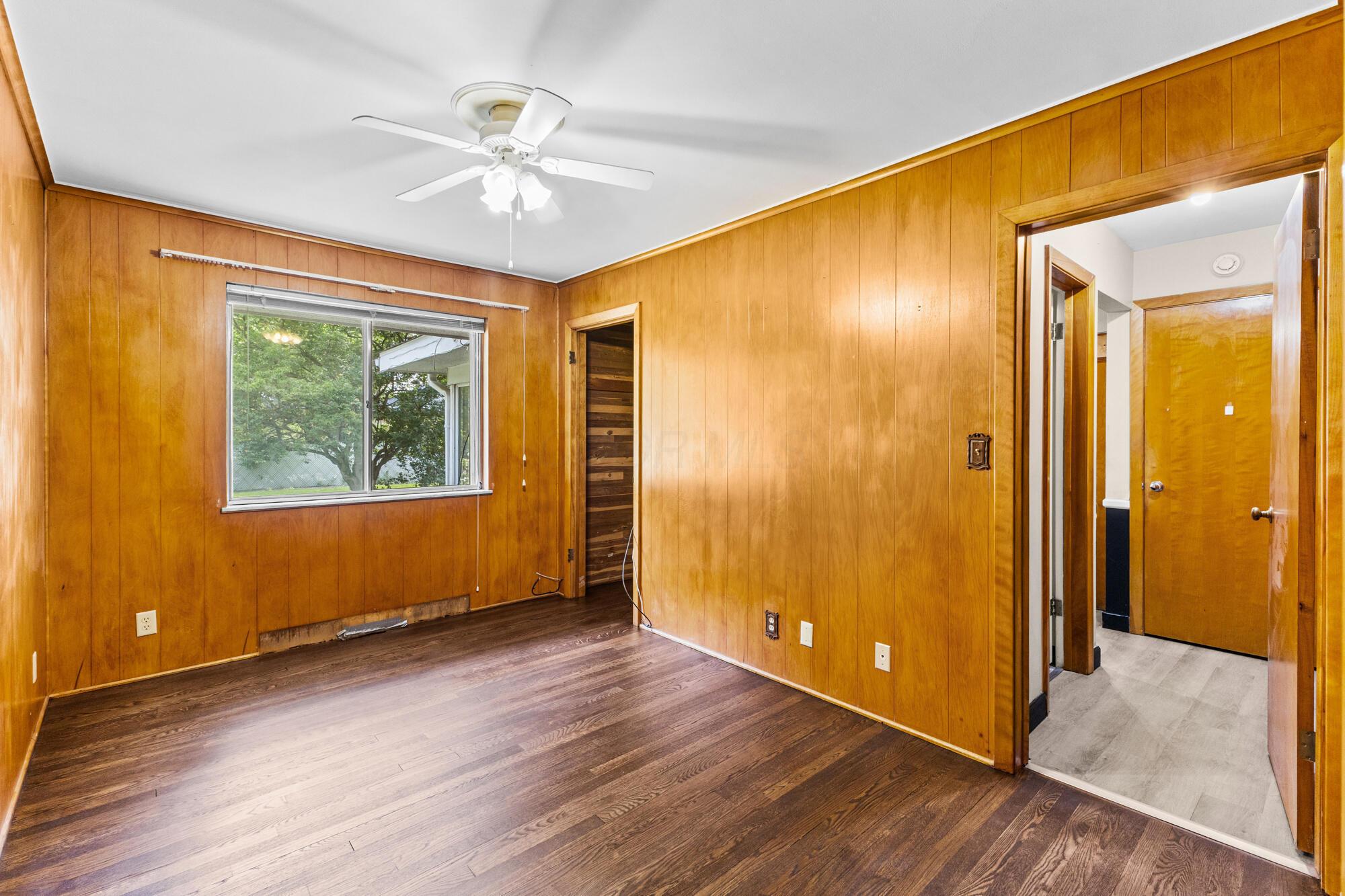 1470 Cottingham Court E Property Photo 18