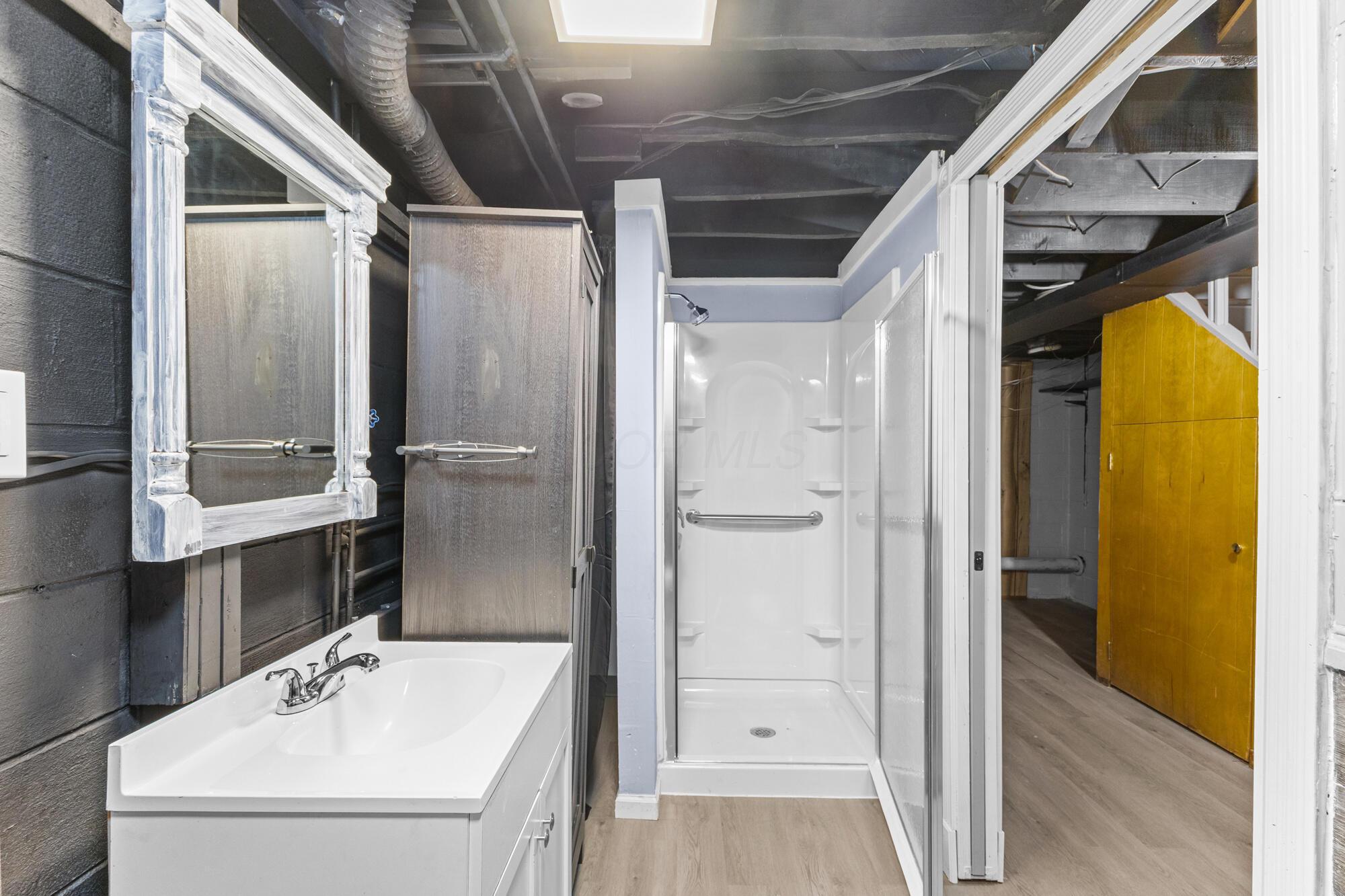 1470 Cottingham Court E Property Photo 24