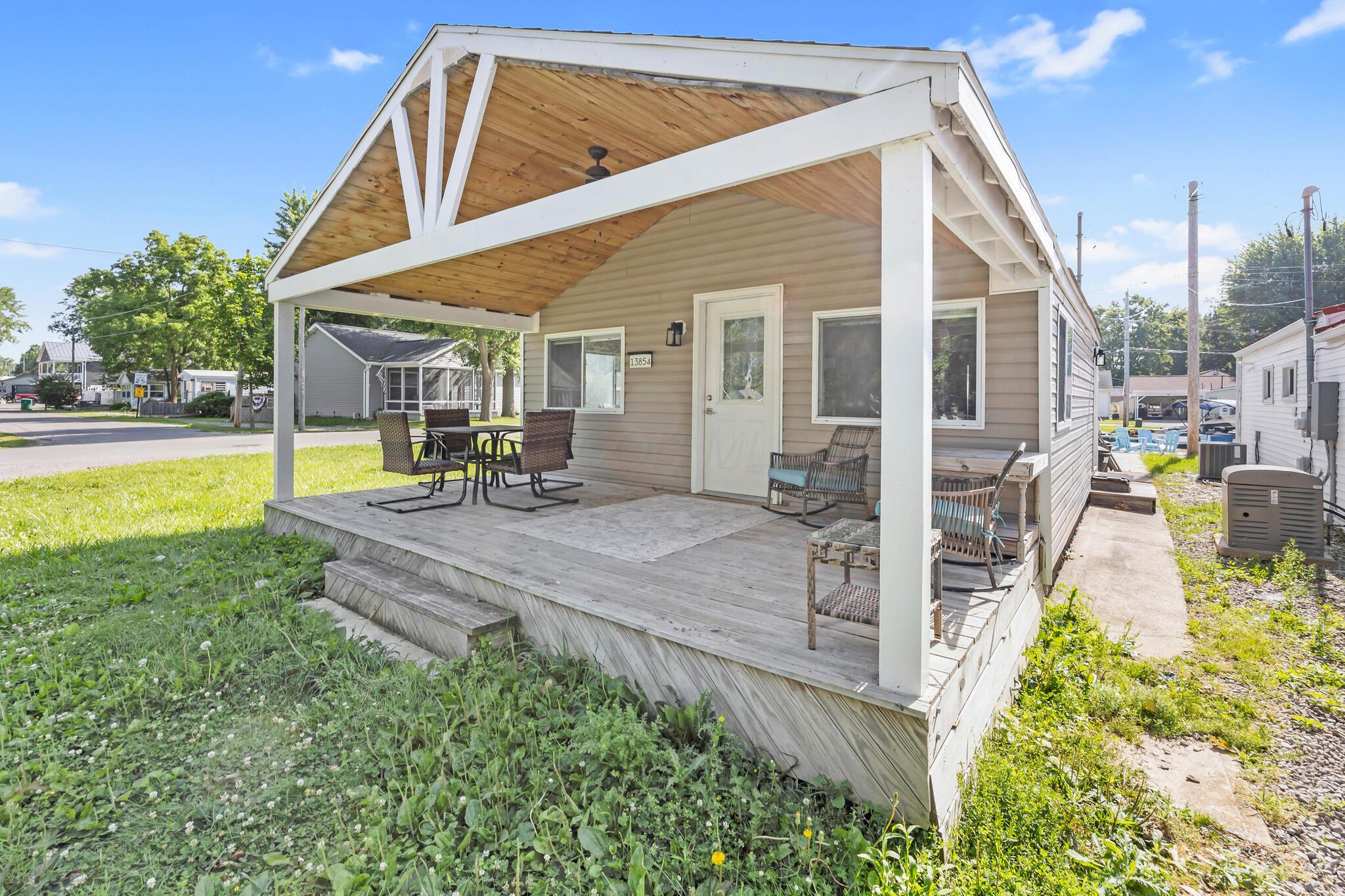 13854 Seminole Path Property Photo 15