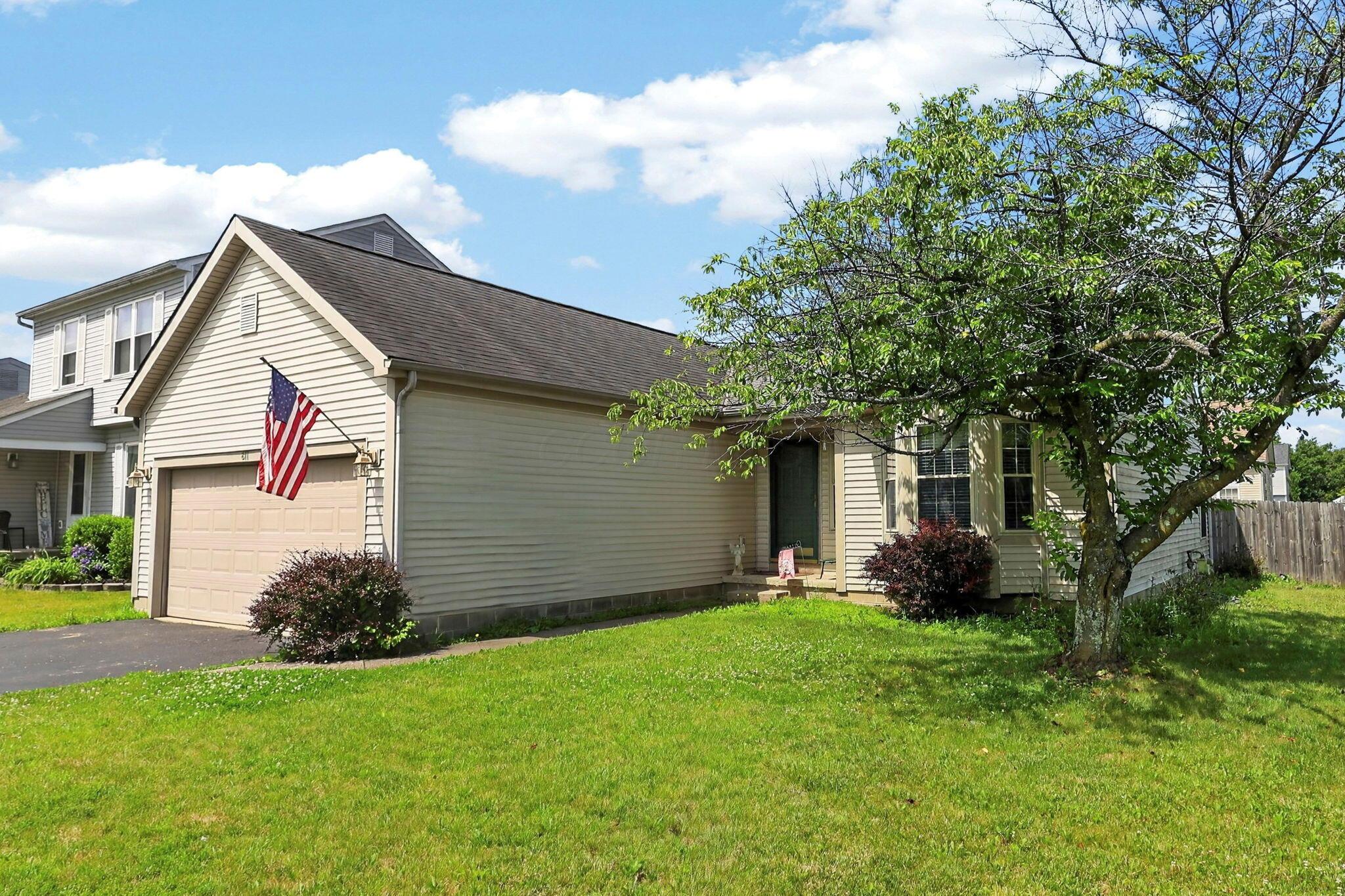811 Wallinger Drive Property Photo 4
