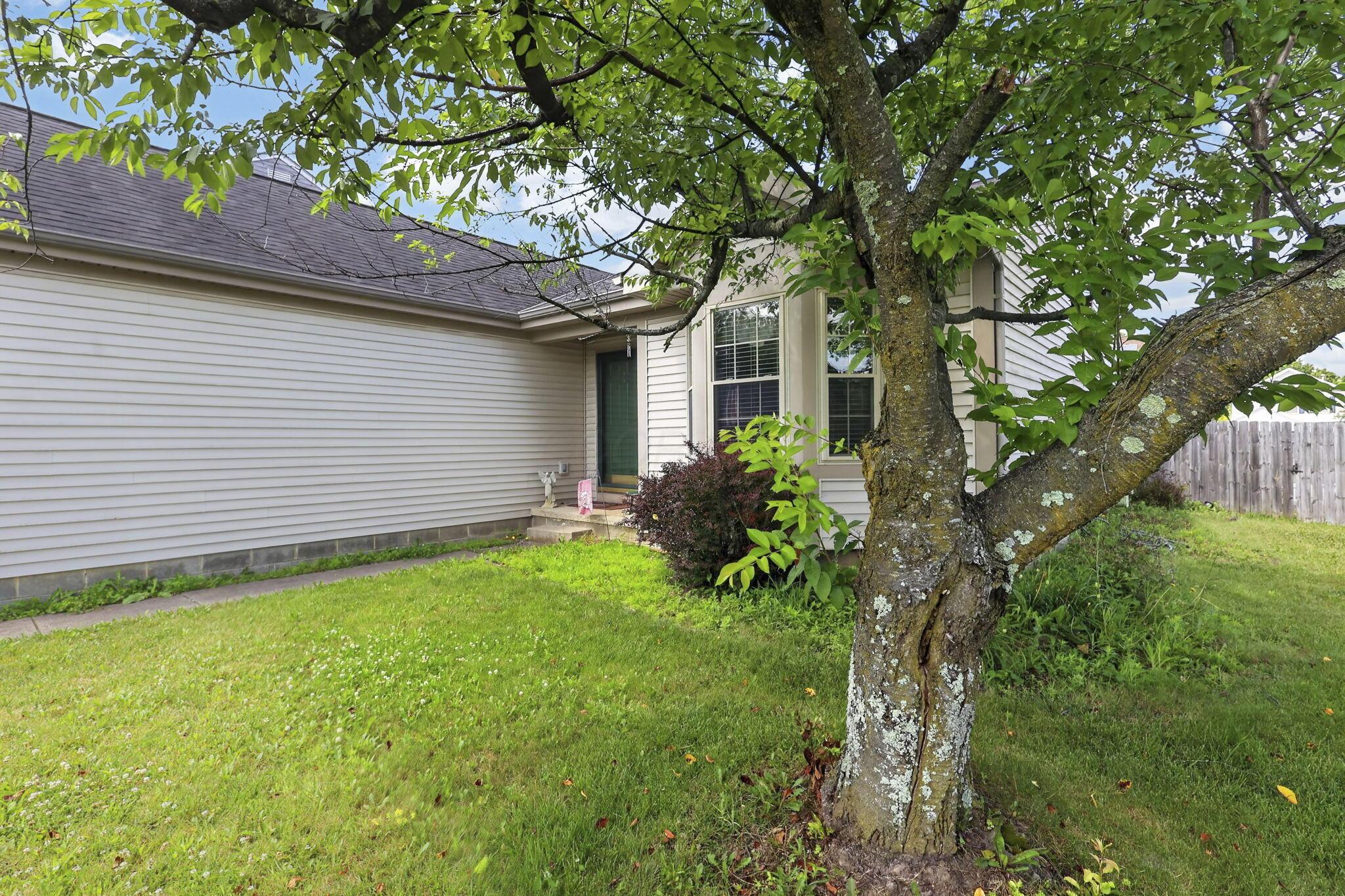 811 Wallinger Drive Property Photo 5