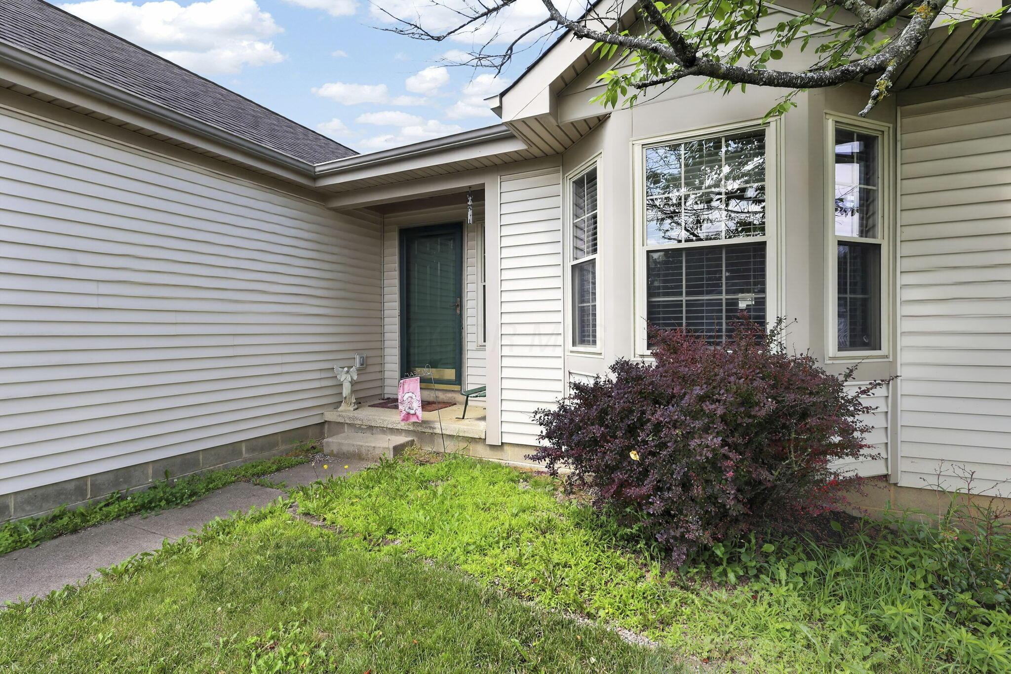 811 Wallinger Drive Property Photo 6