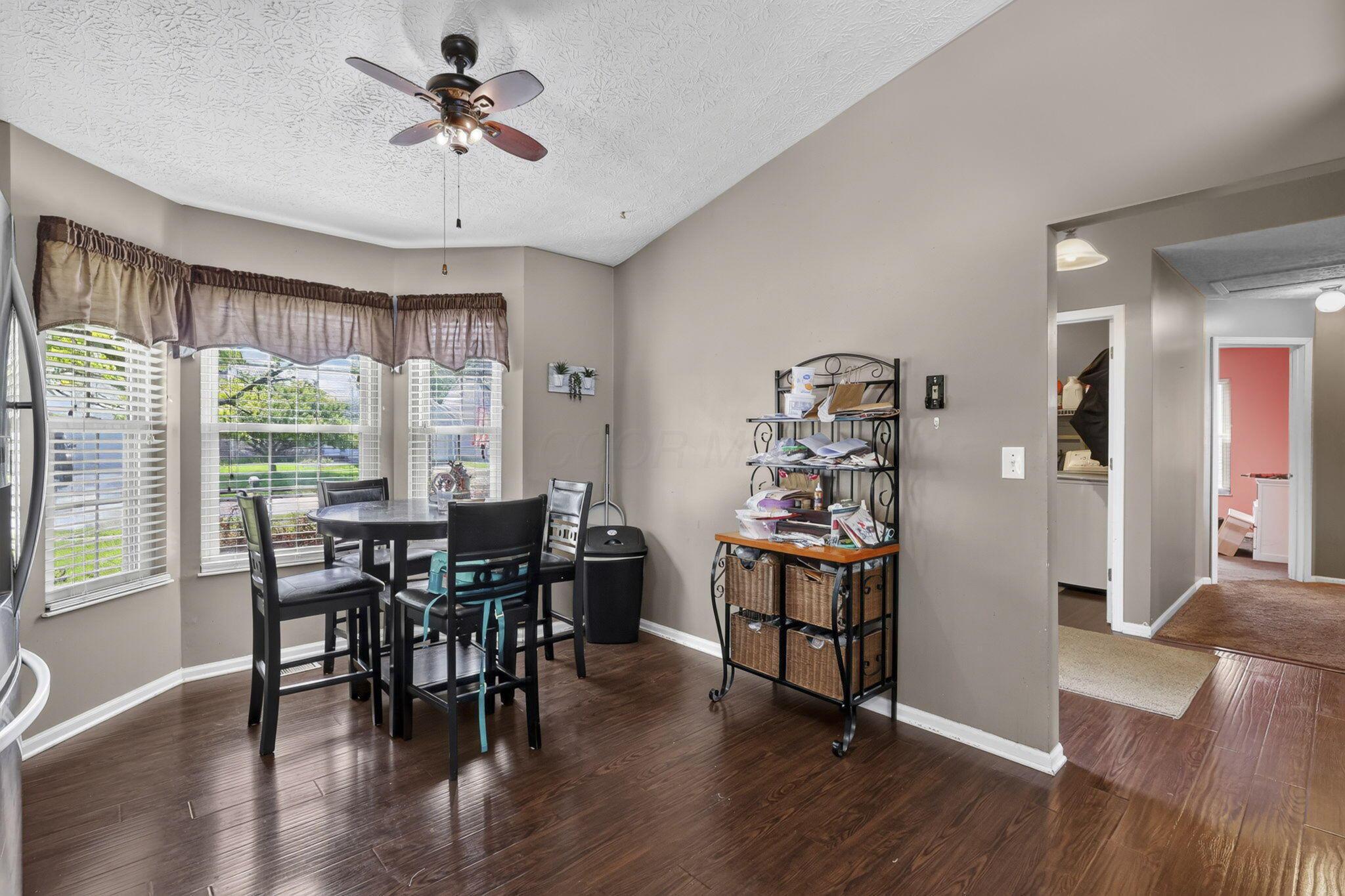 811 Wallinger Drive Property Photo 12
