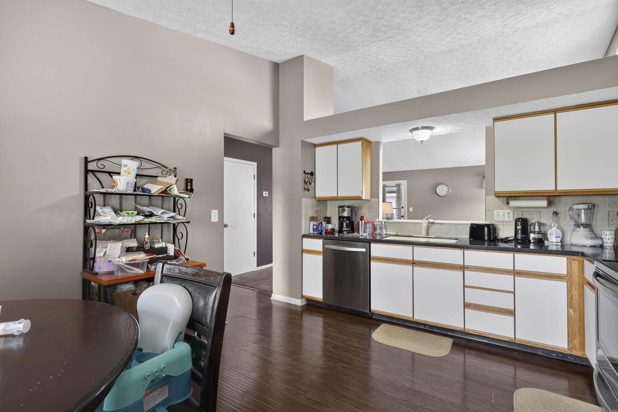 811 Wallinger Drive Property Photo 17