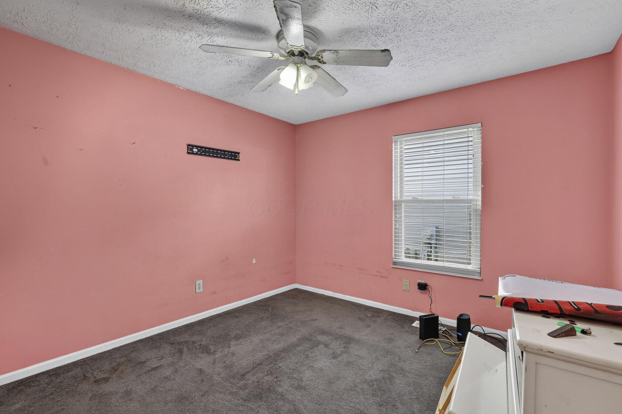 811 Wallinger Drive Property Photo 18