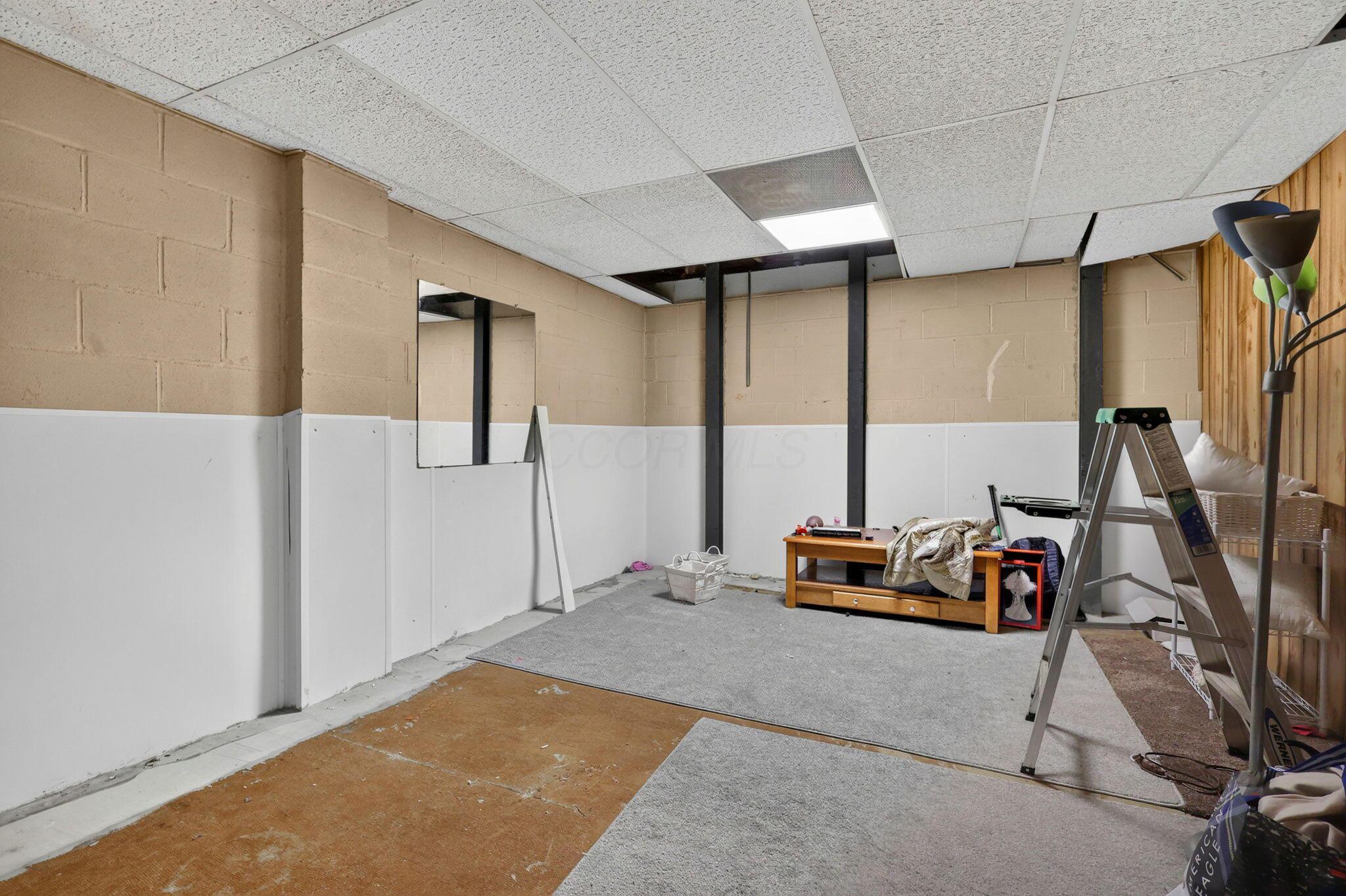 811 Wallinger Drive Property Photo 30
