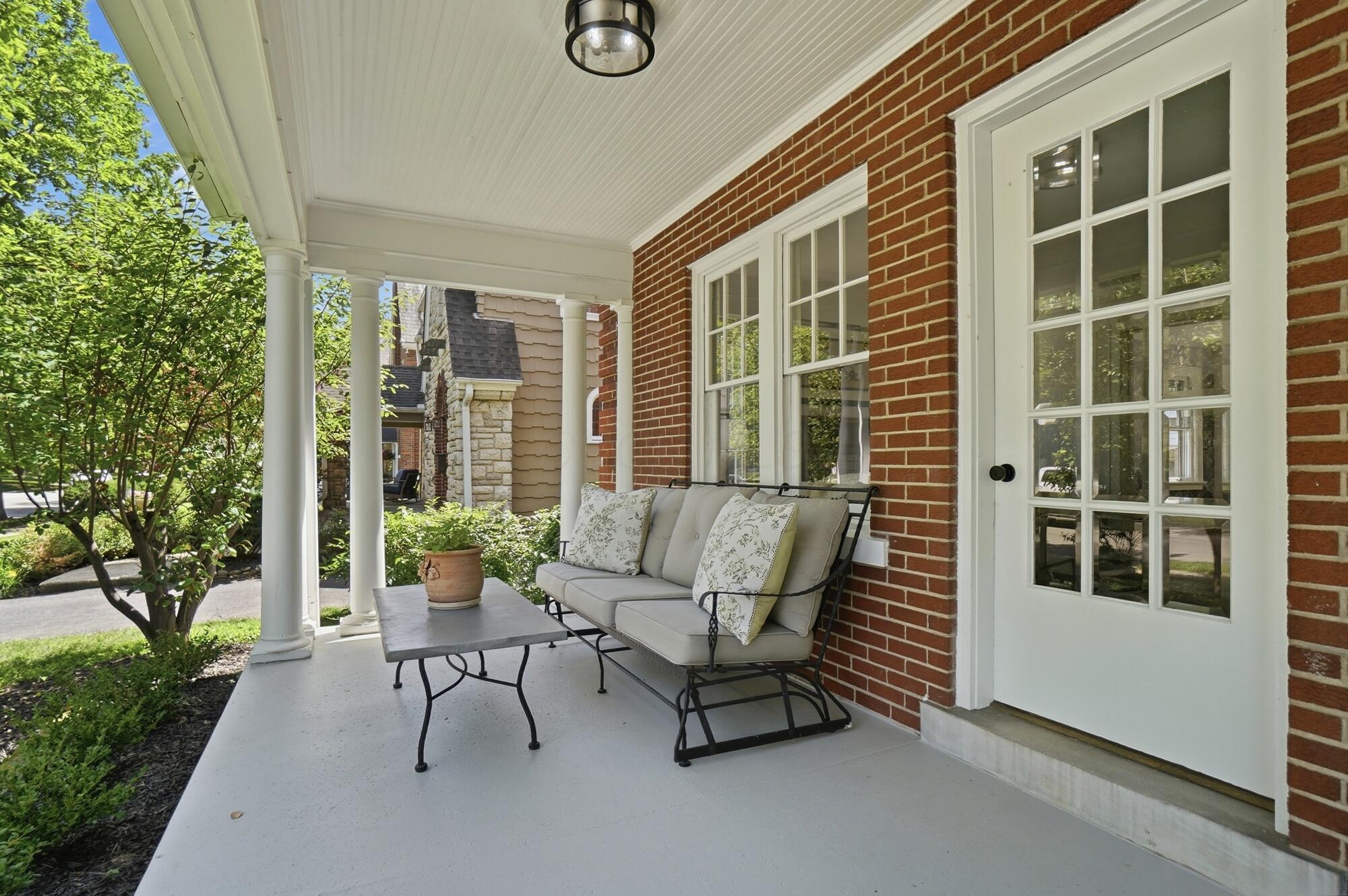 49 S Cassady Avenue Property Photo 6