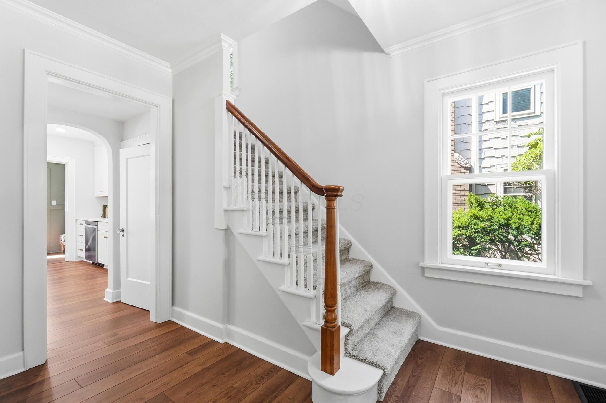 49 S Cassady Avenue Property Photo 8