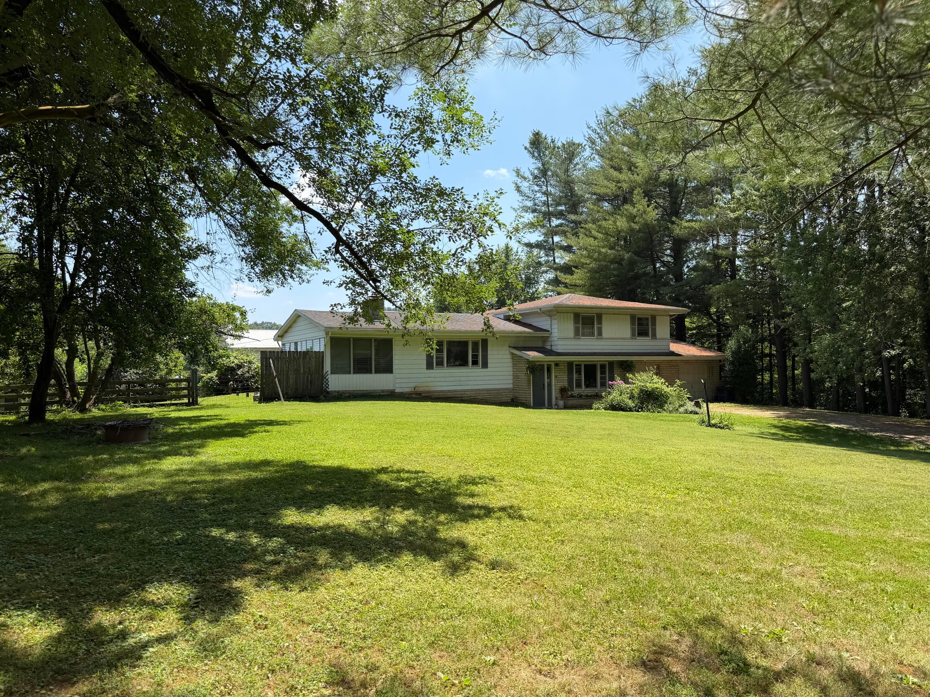 13950 State Route 664 S Property Photo 2