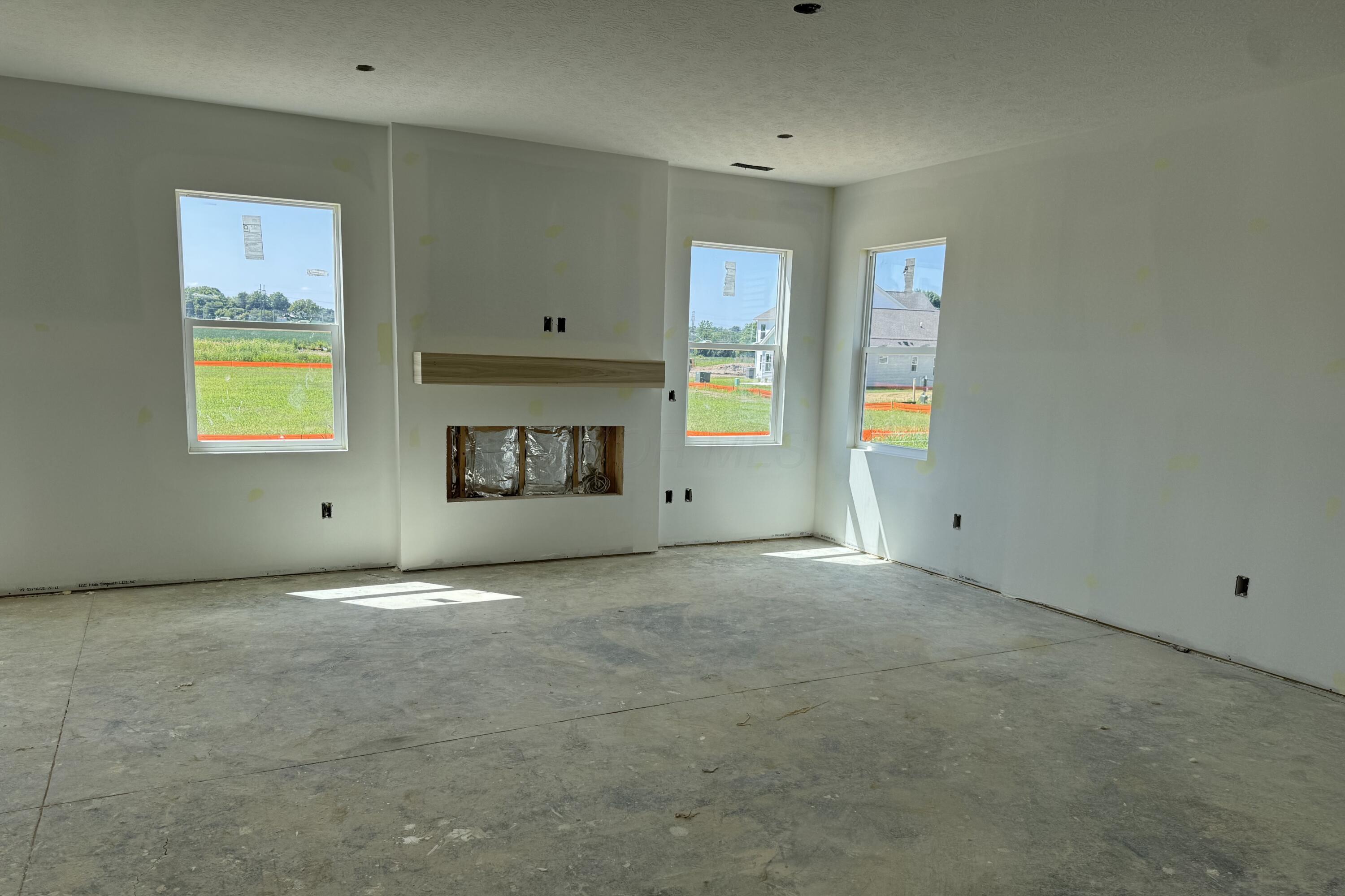 1024 Dawsons Drive Property Photo 3