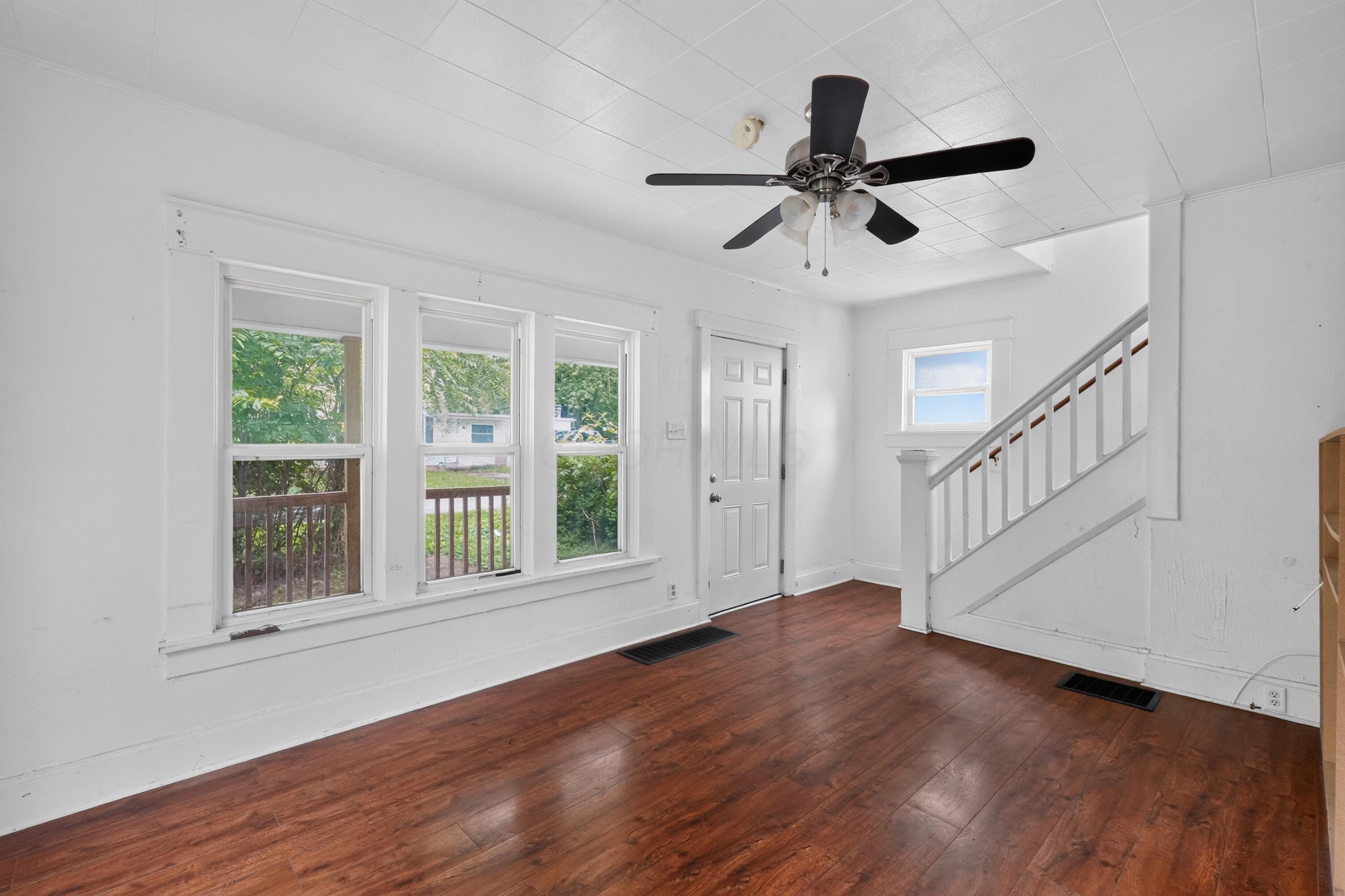 2614 Berrell Avenue Property Photo 4