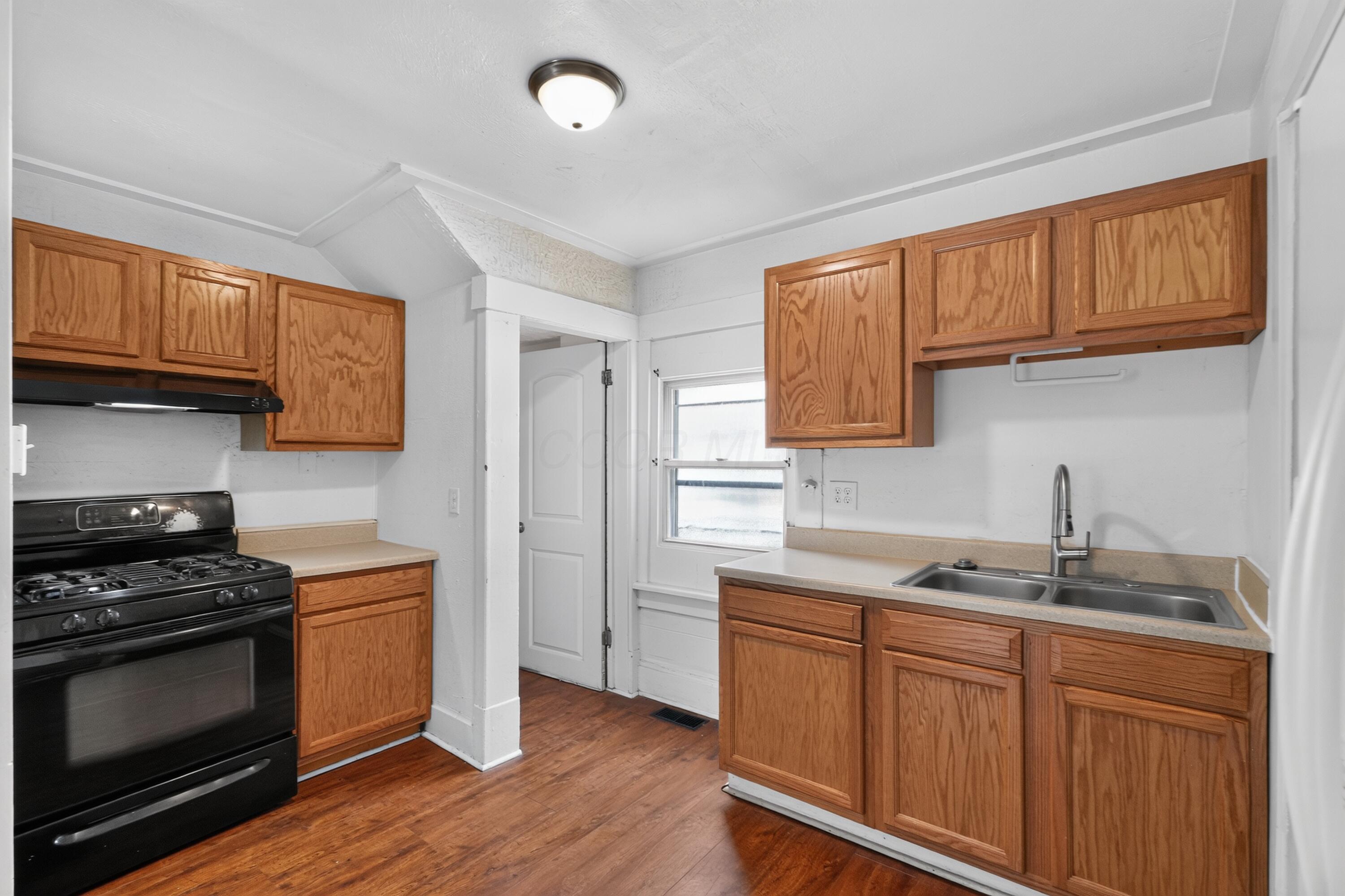 2614 Berrell Avenue Property Photo 6