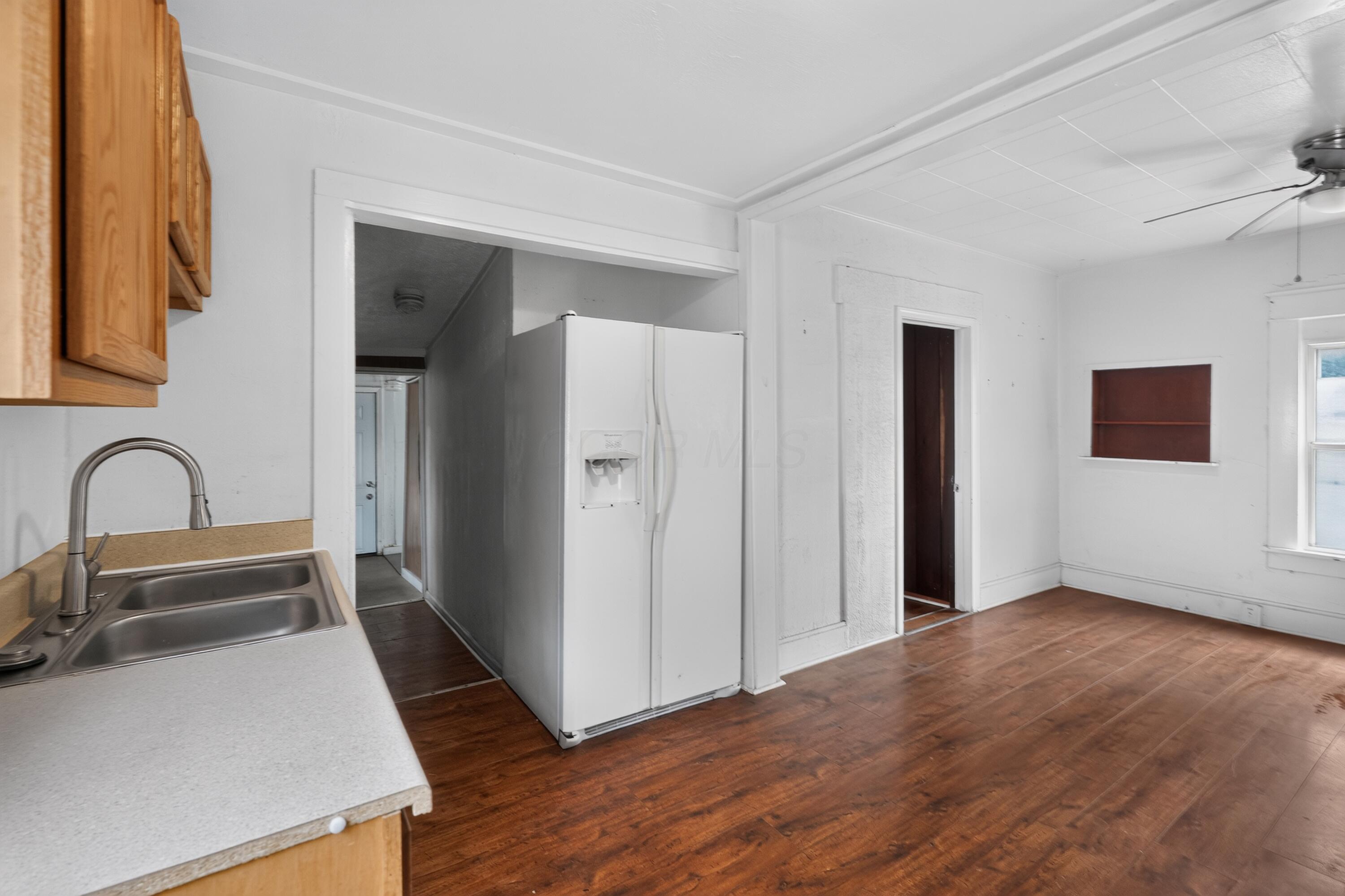 2614 Berrell Avenue Property Photo 7