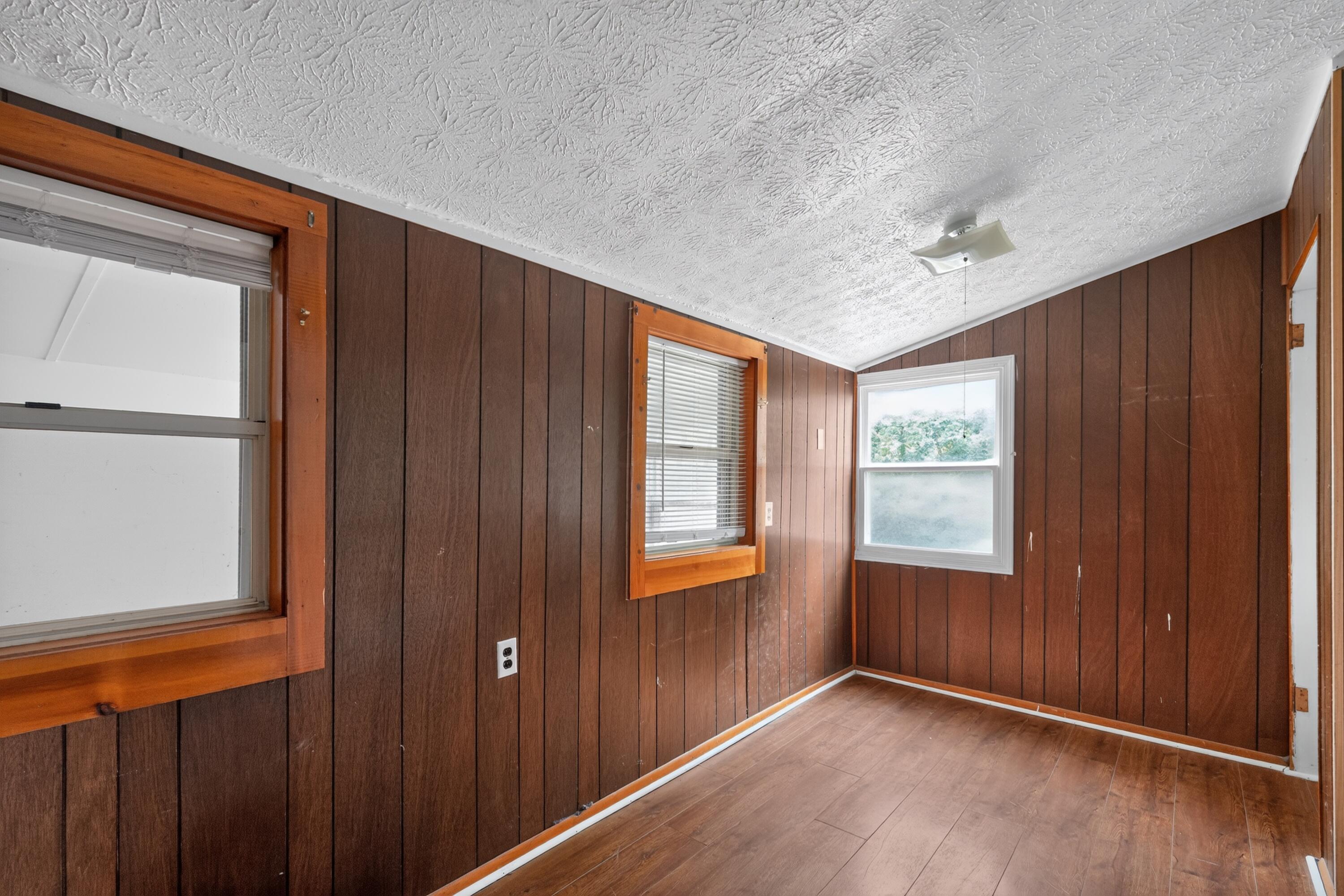 2614 Berrell Avenue Property Photo 16