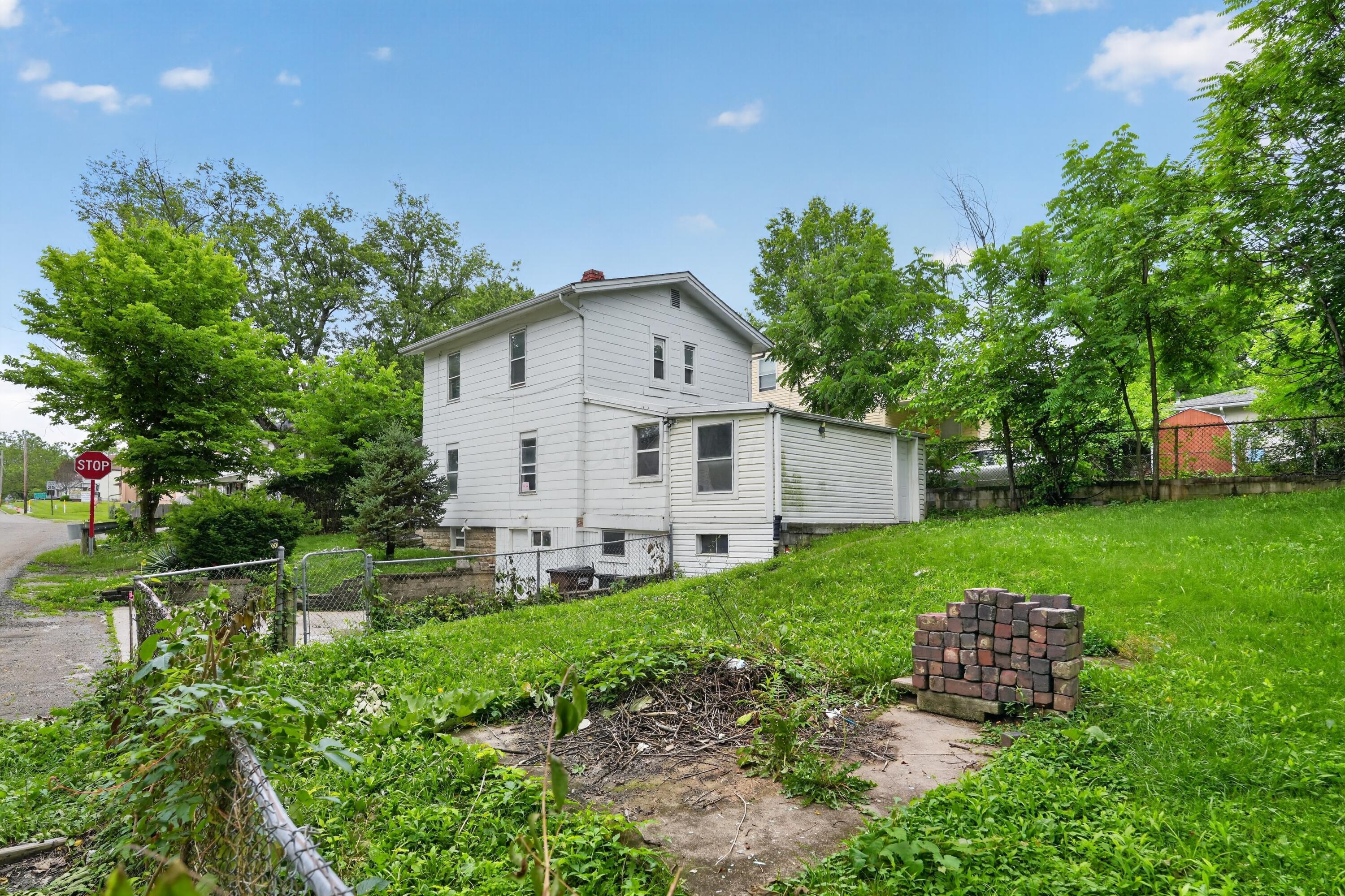 2614 Berrell Avenue Property Photo 21