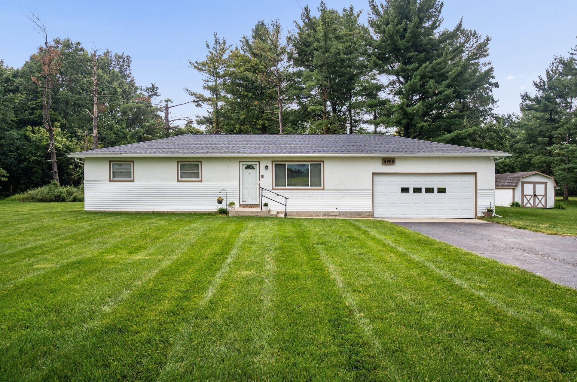 8909 Peter Hoover Road Property Photo 3