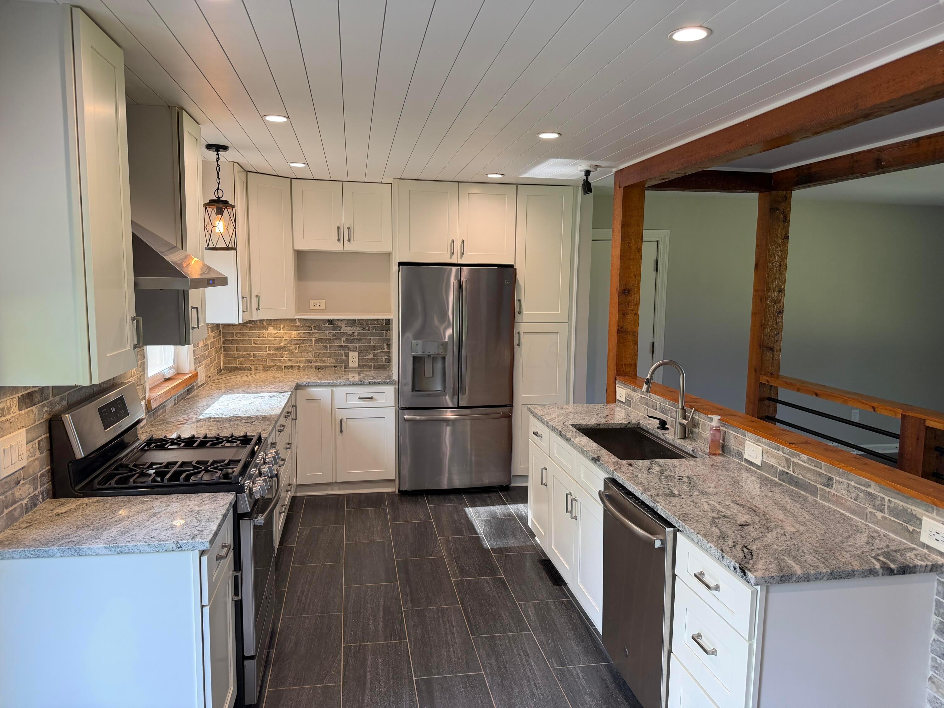 8909 Peter Hoover Road Property Photo 10