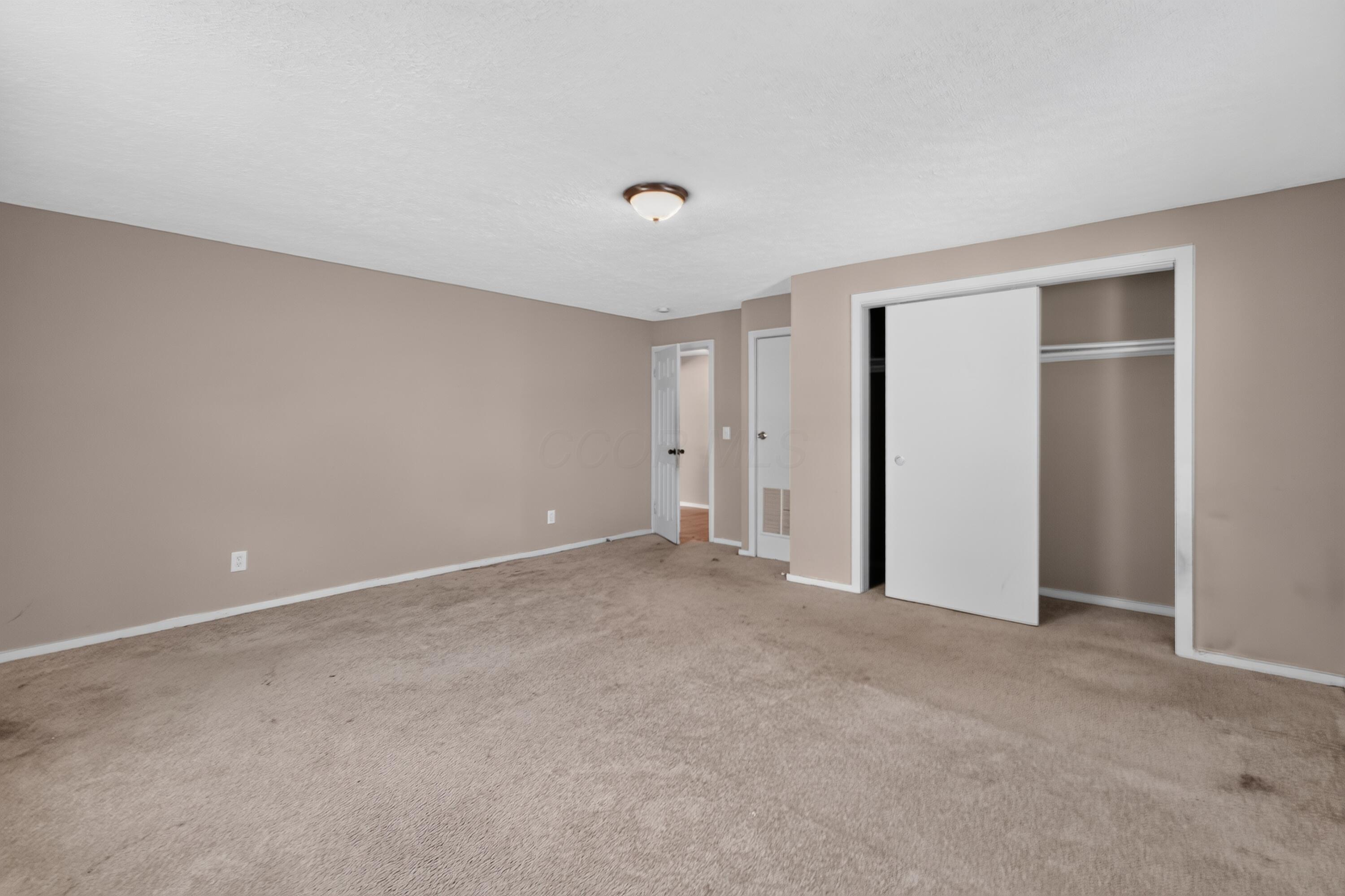 2183 Safford Avenue Property Photo 11