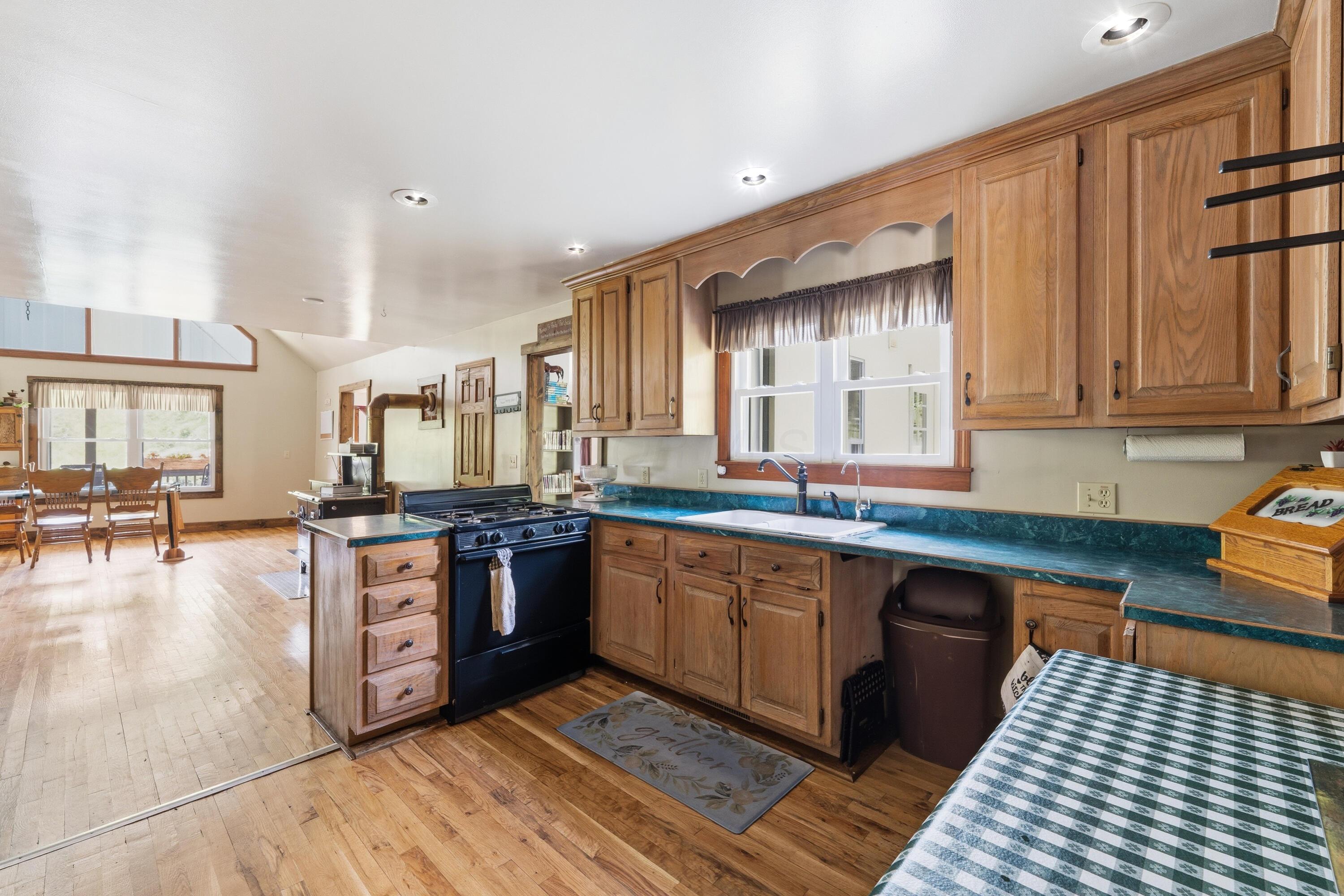 65087 Rowland Road Property Photo 48