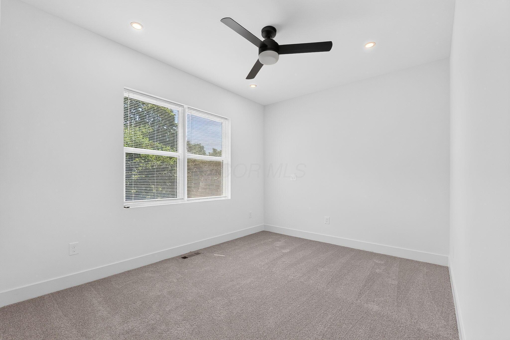 1056 Campbell Avenue Property Photo 35