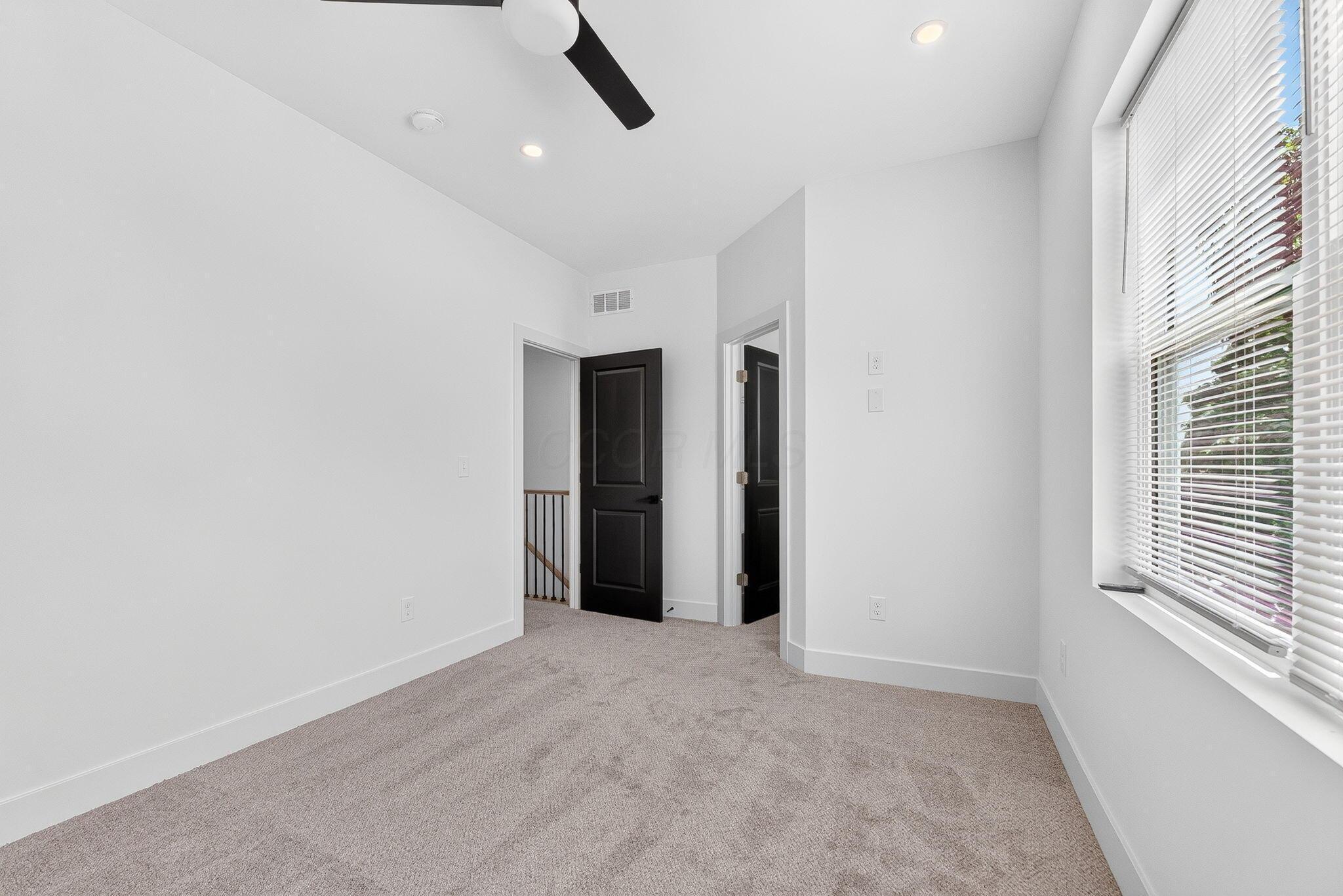 1056 Campbell Avenue Property Photo 37