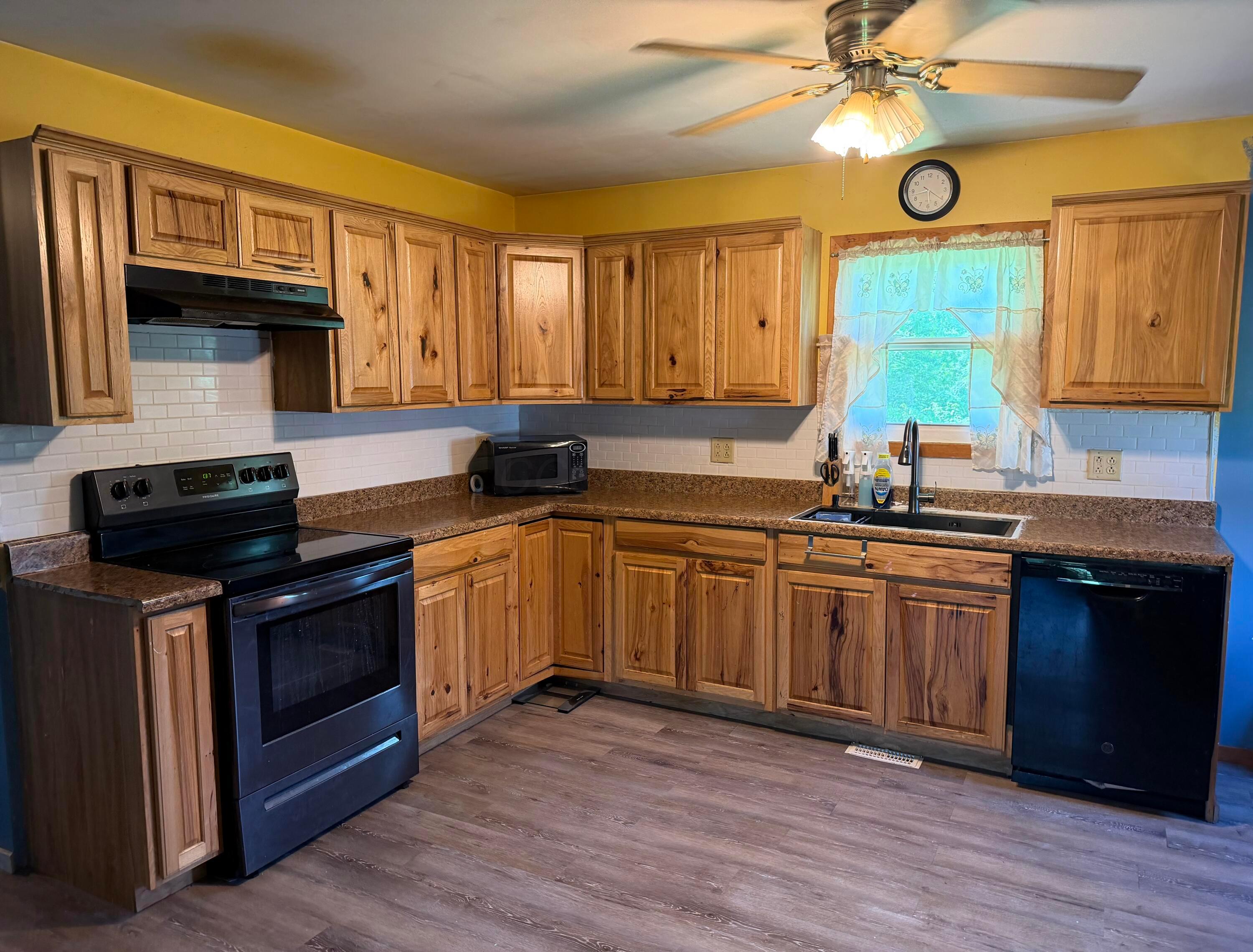 4975 Stiers Lane Property Photo 17