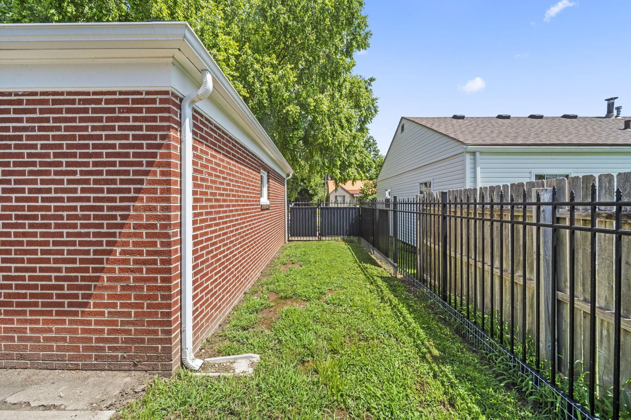 353 Fairway Avenue Property Photo 51