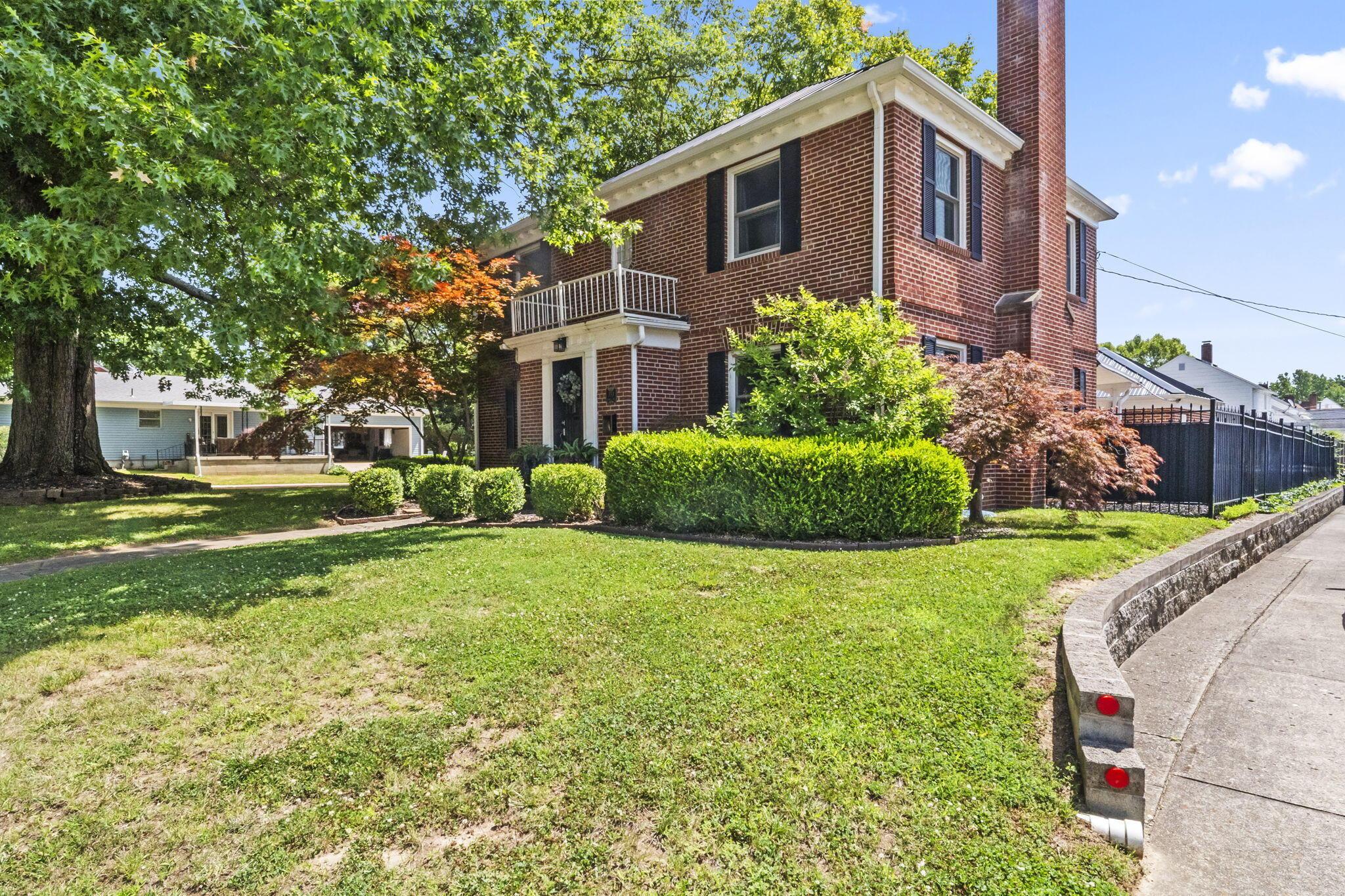 353 Fairway Avenue Property Photo 57